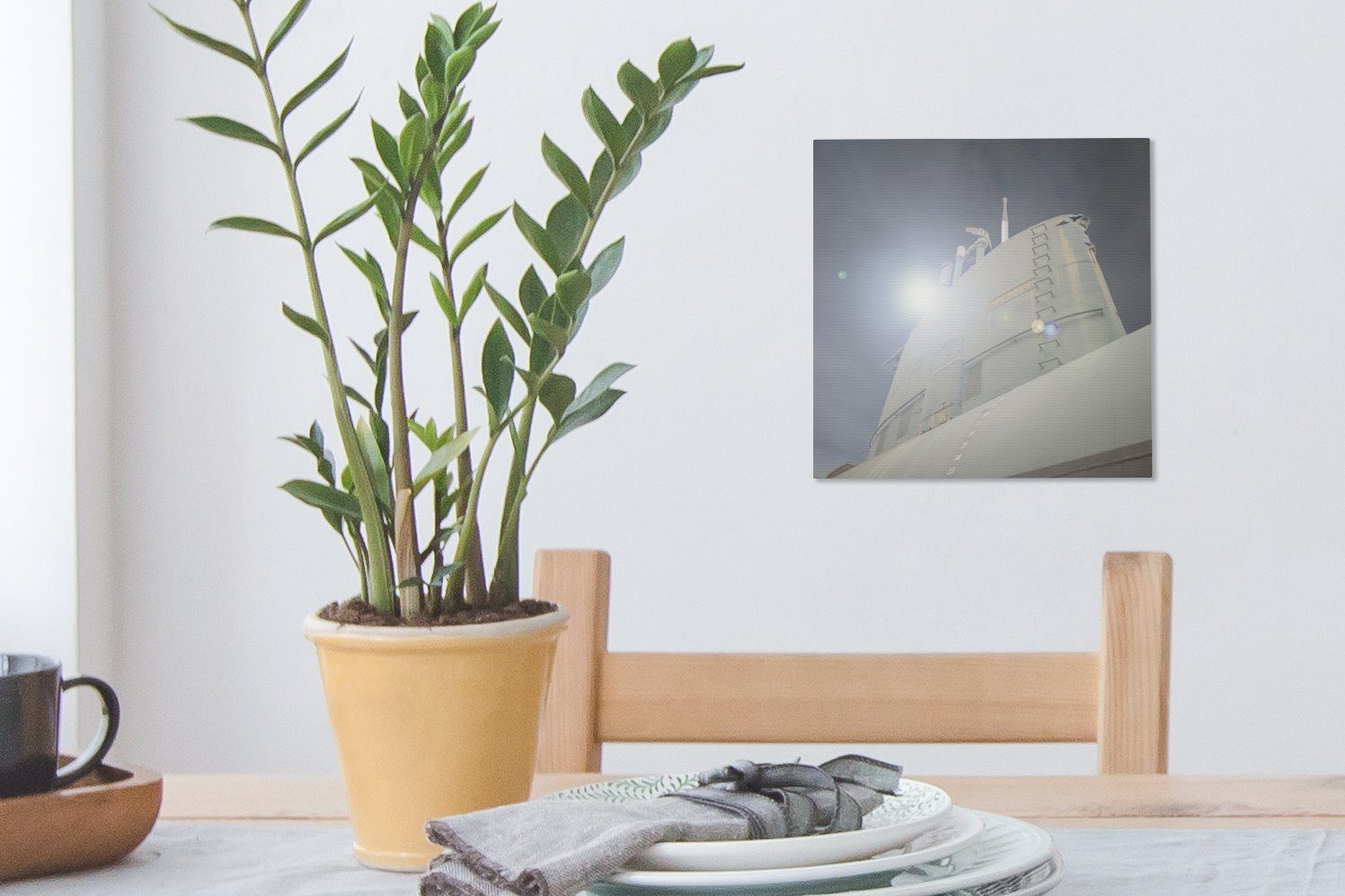 OneMillionCanvasses® Leinwandbild Ein U-Boot Leinwand einem für St), Schlafzimmer Tag, (1 Wohnzimmer Bilder an klaren