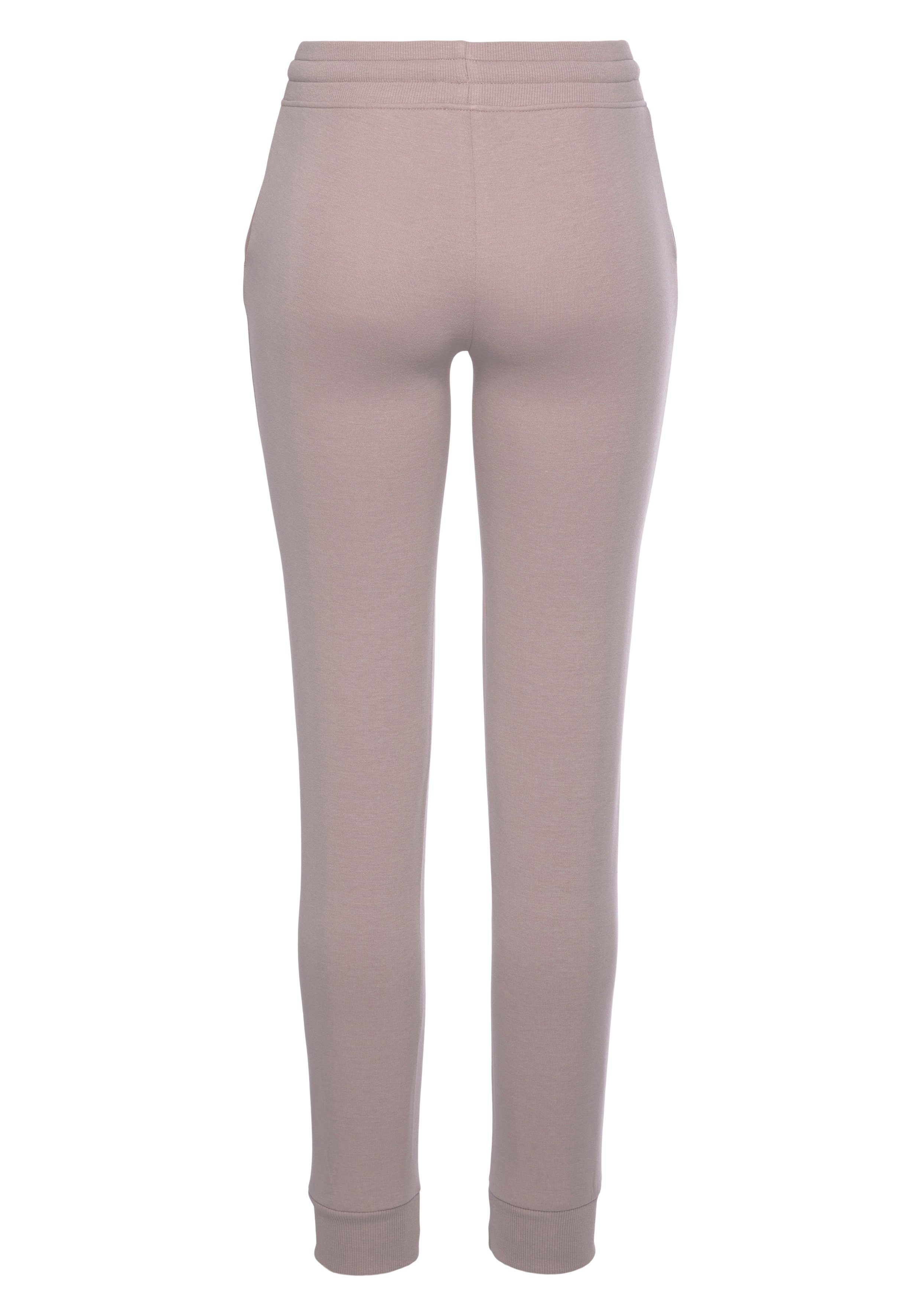Bench. Loungewear Sweatpants mit Logodruck und Stickerei, Loungewear