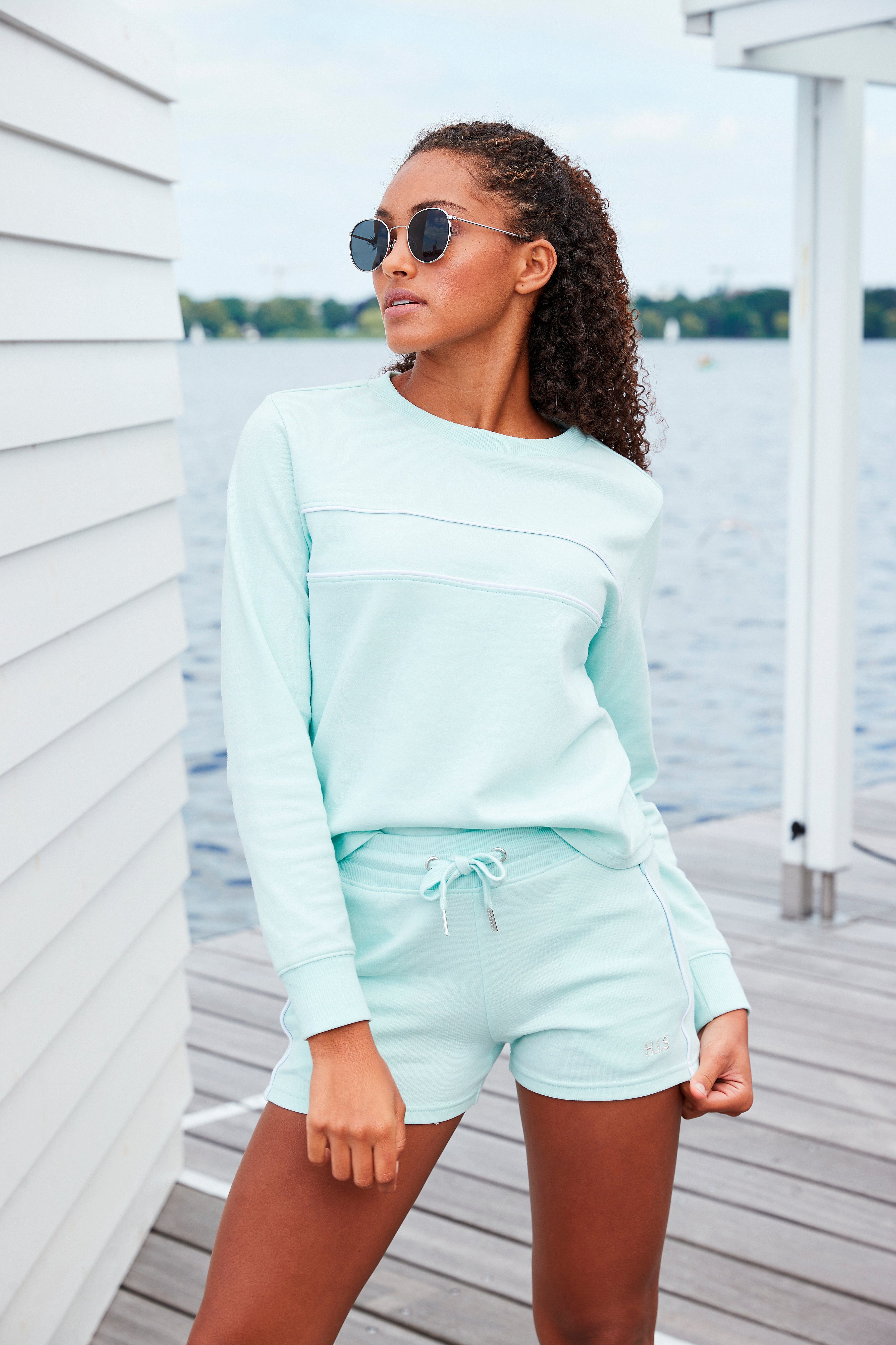 H.I.S Shorts mit Piping an der Seite