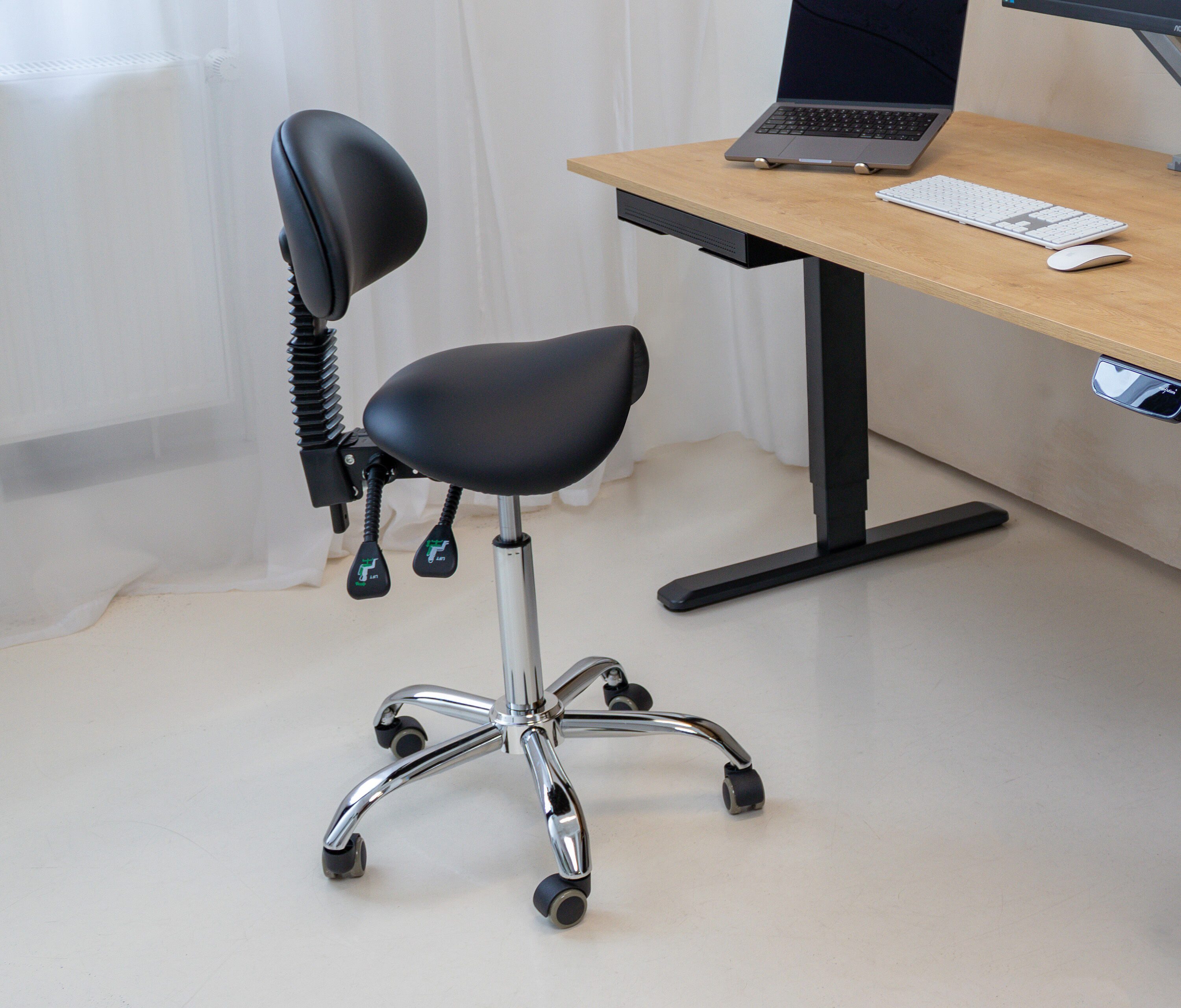 Ergolutions Sitzhocker Sattelhocker mit Lehne, 5 Jahre Garantie / ergonomisch / verstellbare Lehne / Sitz kippbar