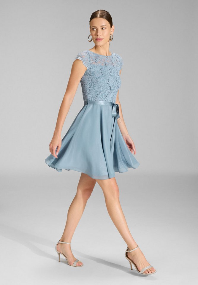 SWING Cocktailkleid Taillierte Passform mit ausgestelltem Rockteil