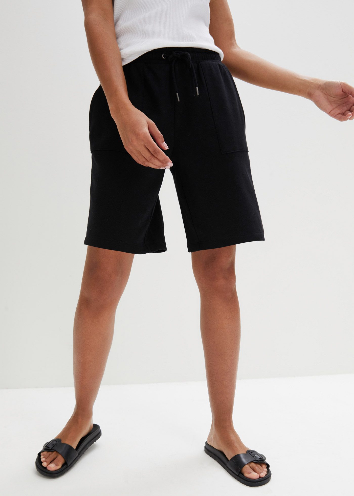 bonprix Sweatshorts aus überwiegend Baumwolle, mit großem Taschen, lockere günstig online kaufen