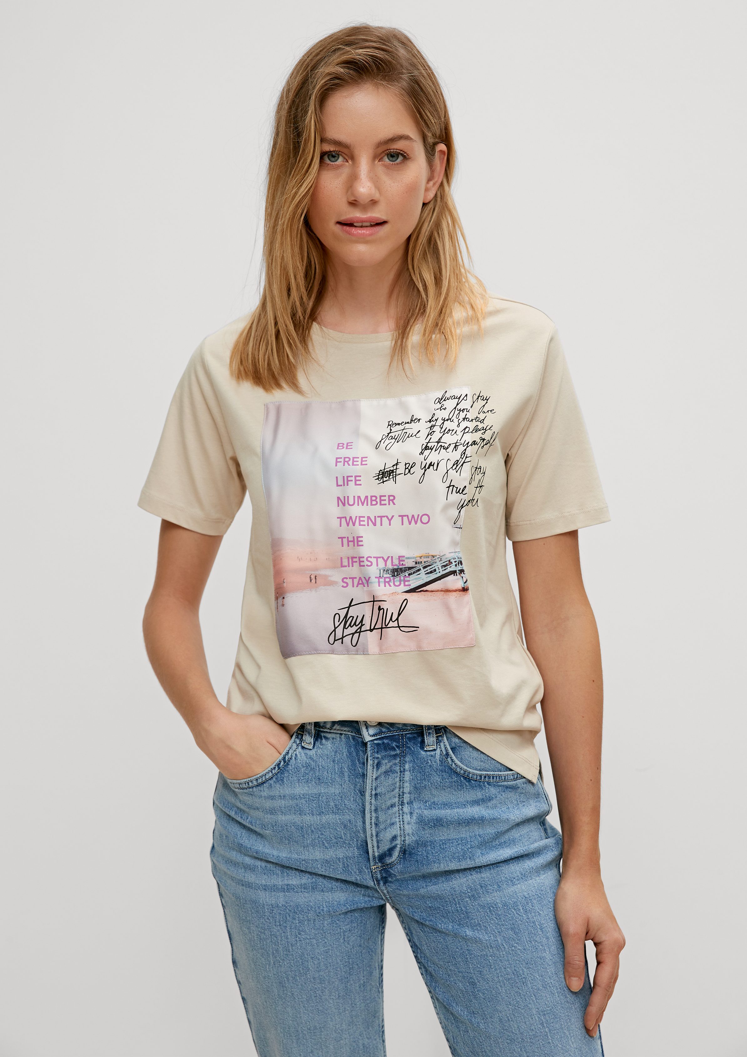 comma casual identity Kurzarmshirt T-Shirt mit großem Frontmotiv