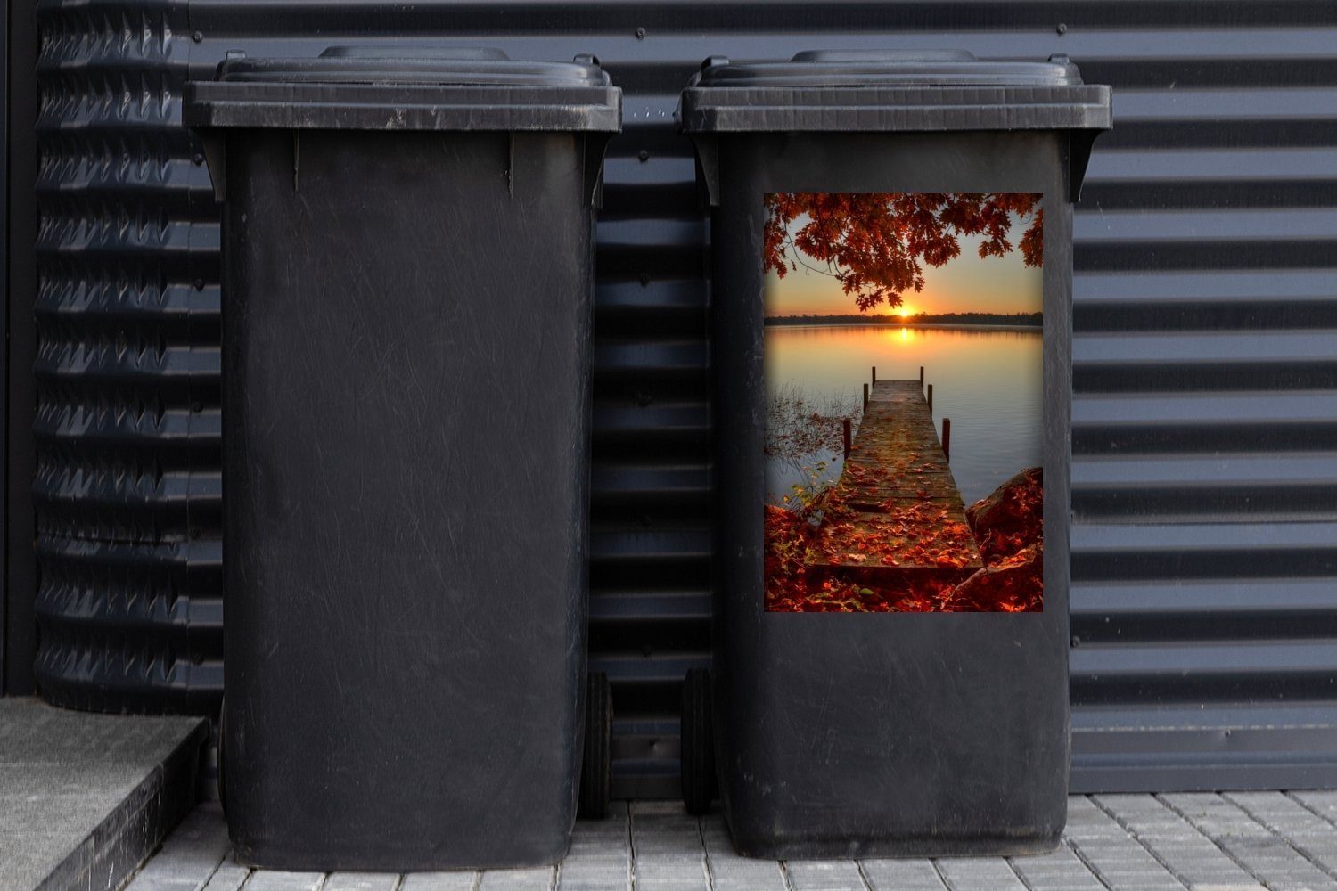 MuchoWow Wandsticker Sonnenaufgang am Pelican Mülltonne, St), Container, Sticker, Lake Mülleimer-aufkleber, (1 Abfalbehälter