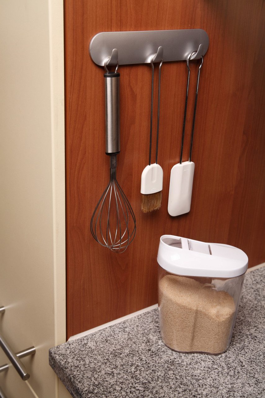 tesa Klebehaken tesa Hakenleiste Powerstrip chrom