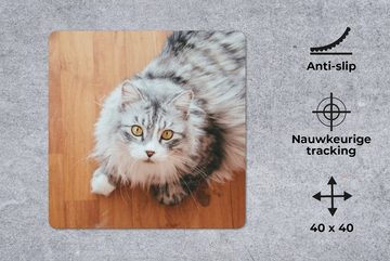 MuchoWow Gaming Mauspad Maine Coon Katze schaut auf (1-St), Mousepad mit Rutschfester Unterseite, Gaming, 40x40 cm, XXL, Großes