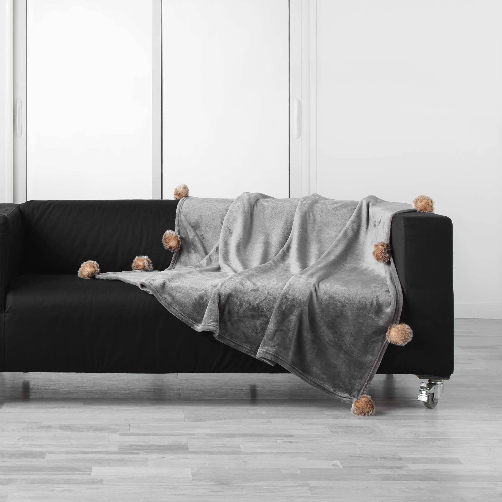 Douceur d'intérieur Tagesdecke Weiche Decke SNOWY, mit Pompons, kuschelig, 125 x 150 cm