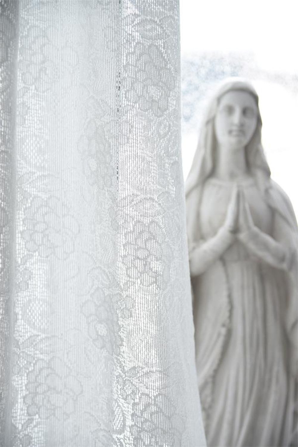 Femme Facon Gardine Gardine Spitze, Vorhang m. Schlaufen 140×220 cm Creme Landhausstil, Romantisch Zart Vintage Landhaus Brocante Nordisch Französisch Hell