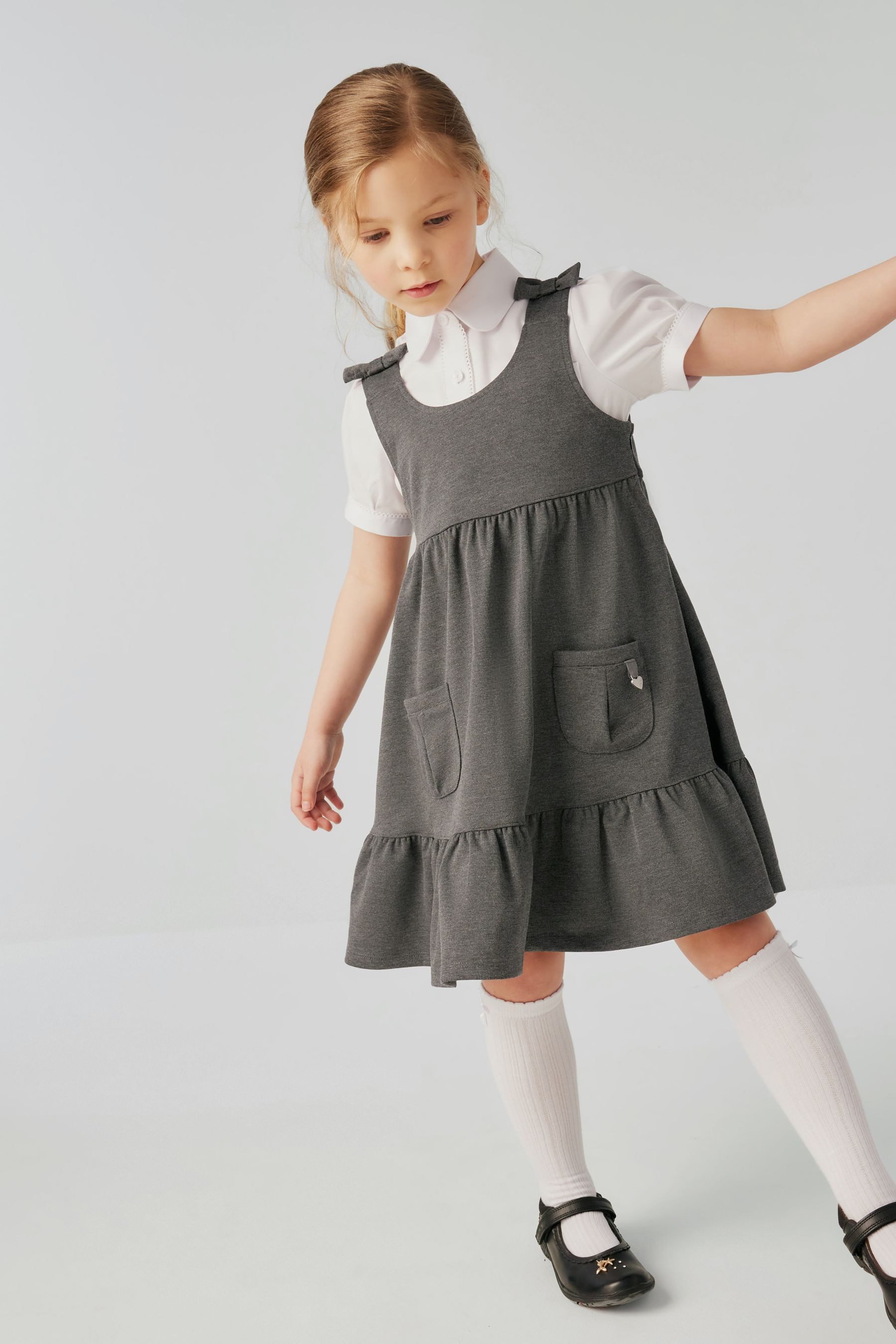 Clarks Latzkleid Ponte-Latzkleid mit Schleife (1-tlg)