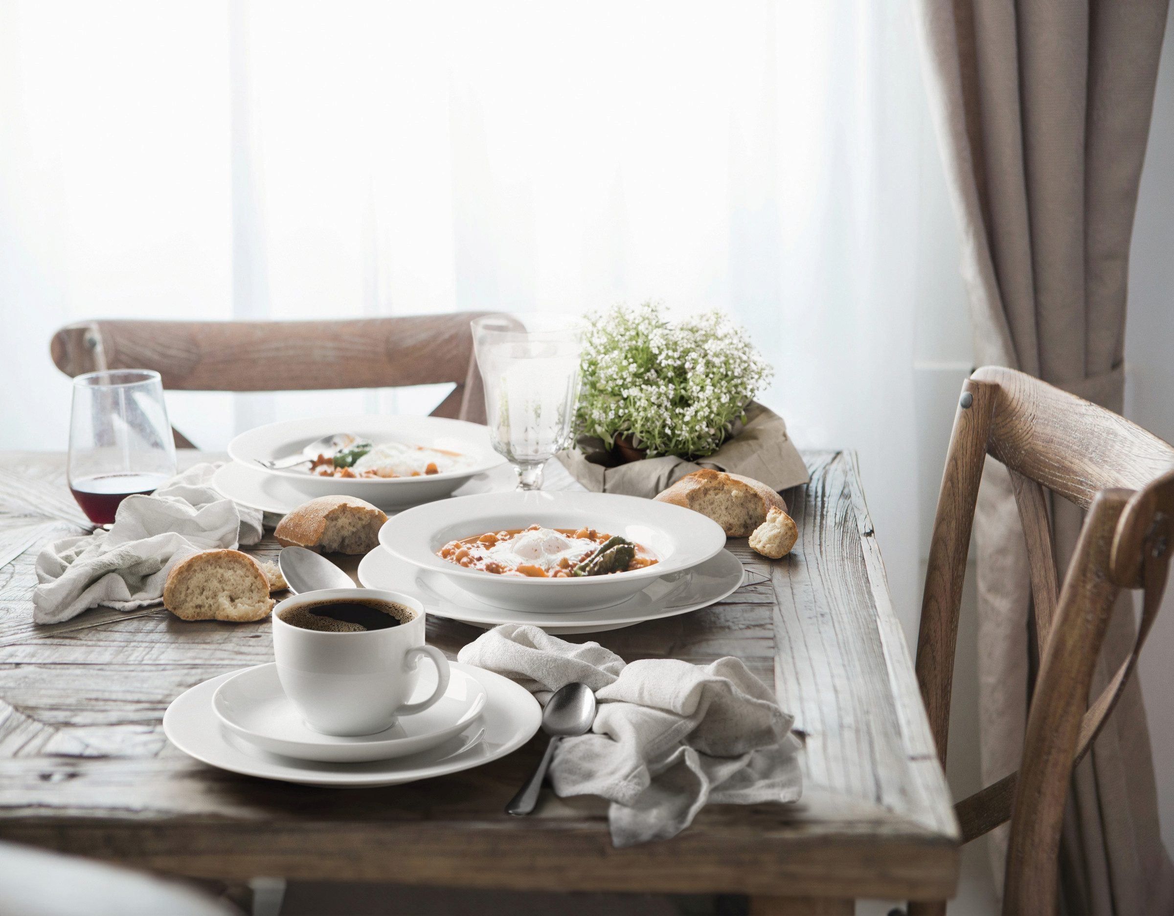 Seltmann Weiden Kombiservice Service 84-teilig Rondo/Liane, für bis zu 12 Personen (84-tlg), 12 Personen, Porzellan, inkl. Eierbecher, Zuckerdose, Milchkännchen, Sauciere & Servierplatte