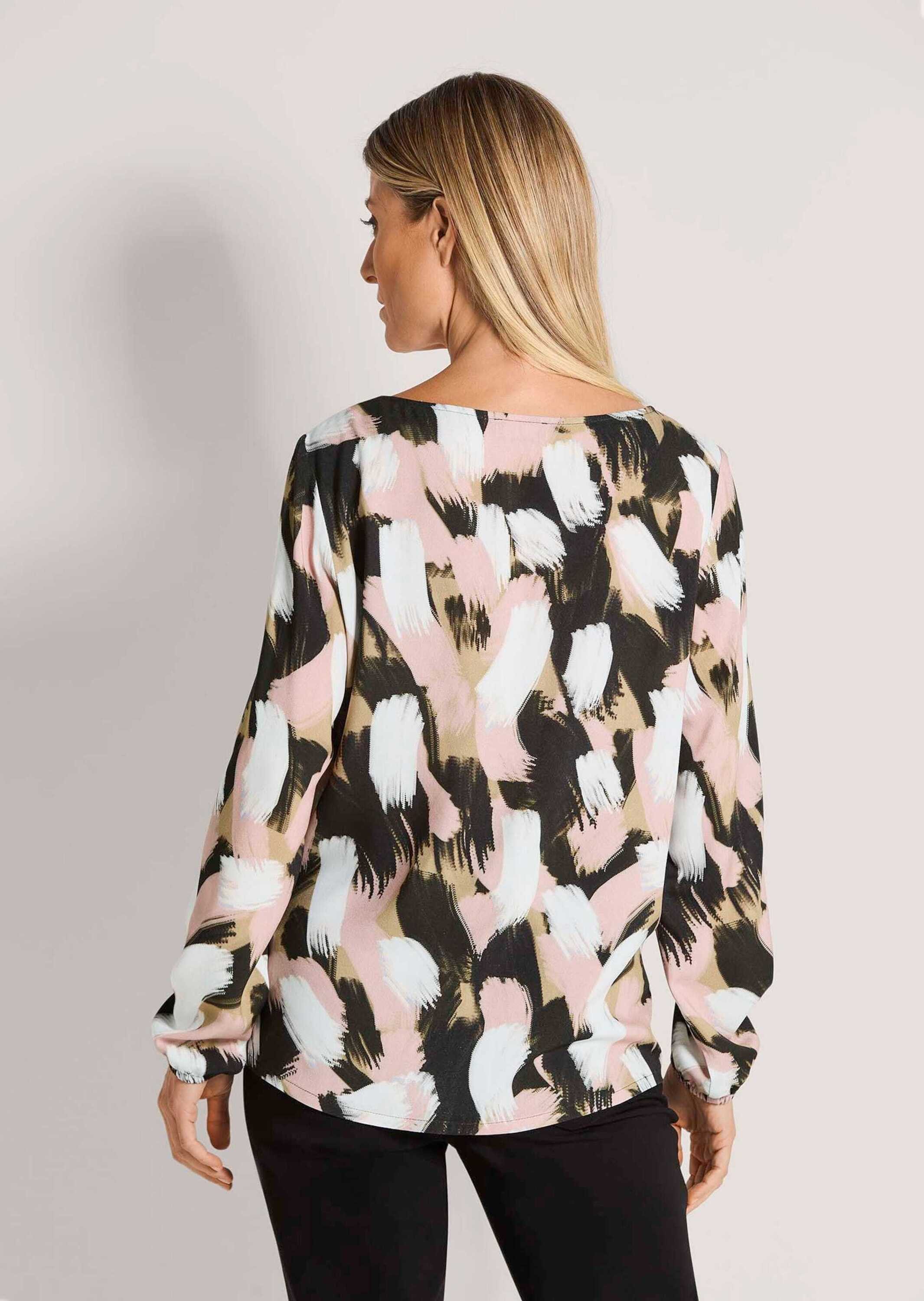 MADELEINE Schlupfbluse Viskosebluse mit Unikat-Print Fließende Freizeitbluse mit Rundhals, Gummibündchen und Langarm