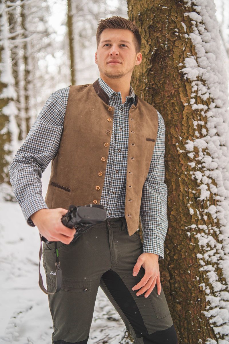 OS Trachten Trachtenweste Glayon Herren Weste mit Hirsch-Emblem auf Kragen