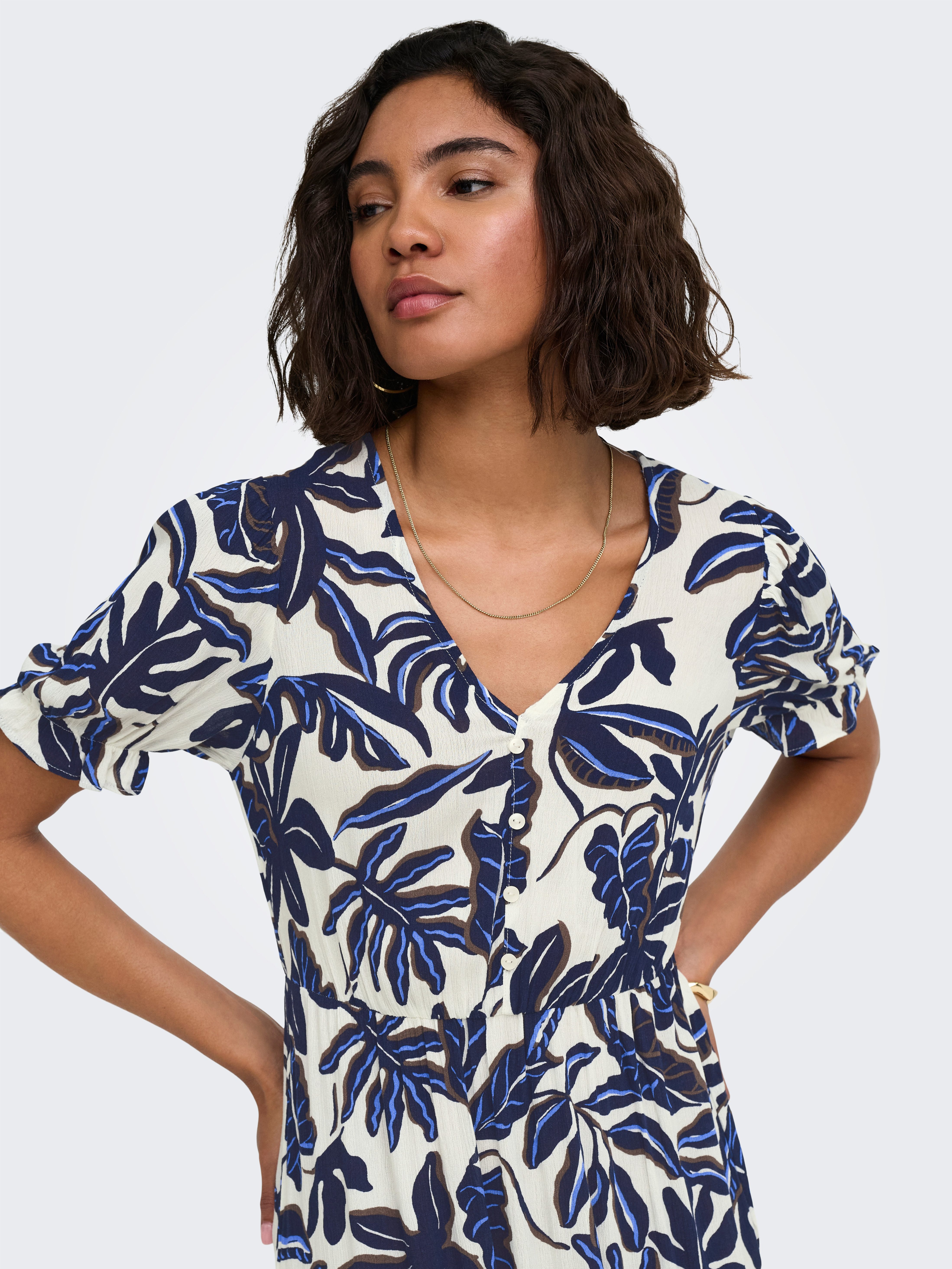 ONLY Maxikleid ONLCHIANTI S/S LONG DRESS WVN NOOS Viskose, regular fit