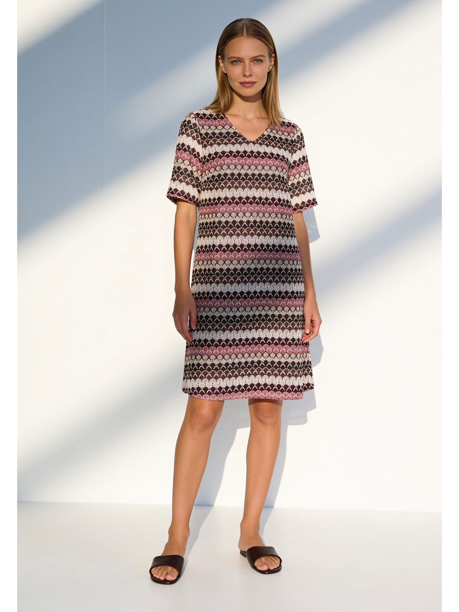 MORE&MORE Jerseykleid stylishes, gestreiftes Kleid, Wellenoptik