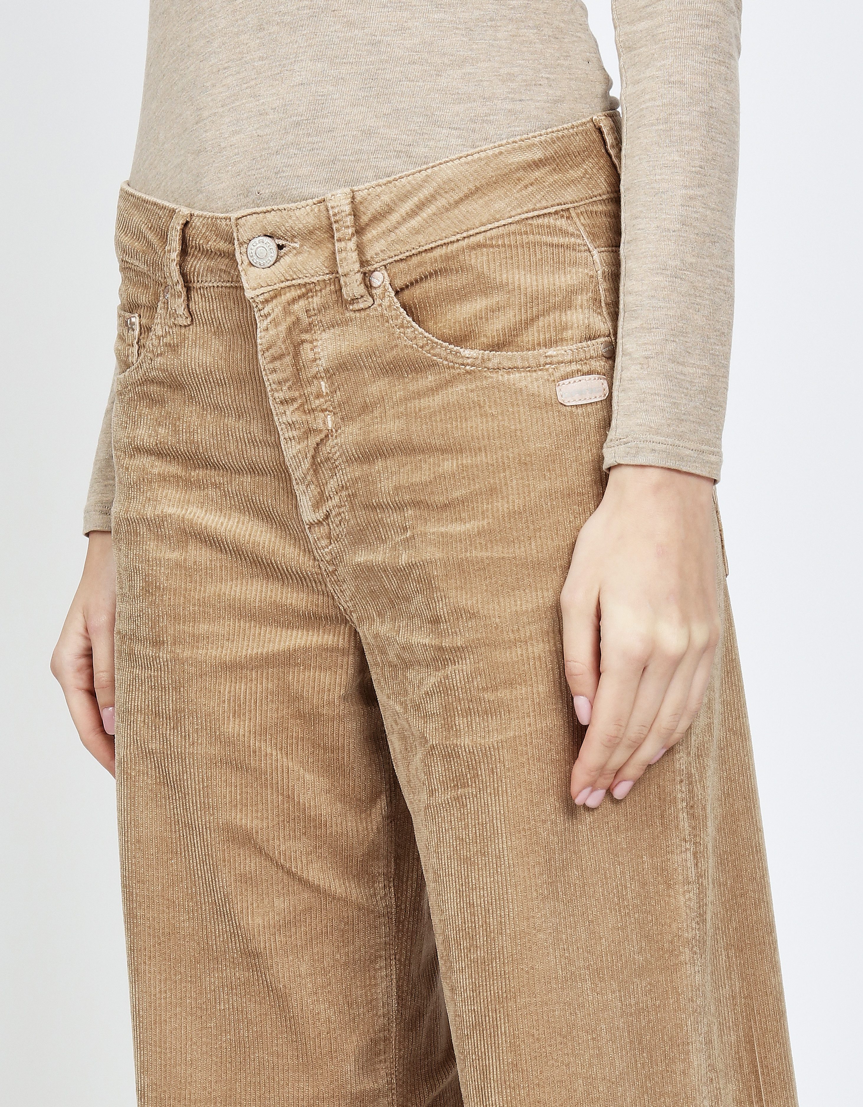 GANG Cordhose 94CARLOTTA LONG im Wide Fit mit geradem Beinverlauf