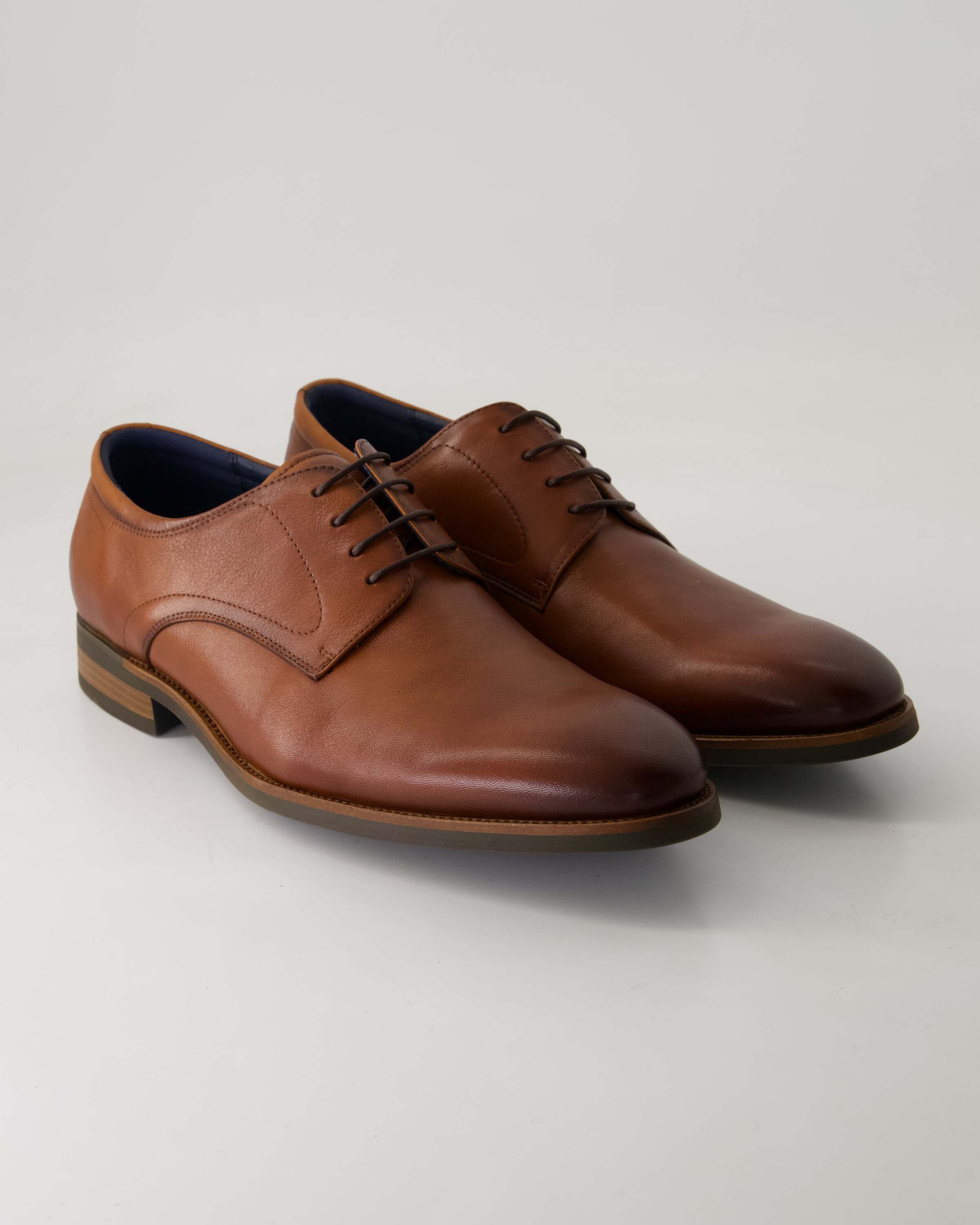 DANIEL KENNETH V8015-07 Schnürschuh Obermaterial: Leder