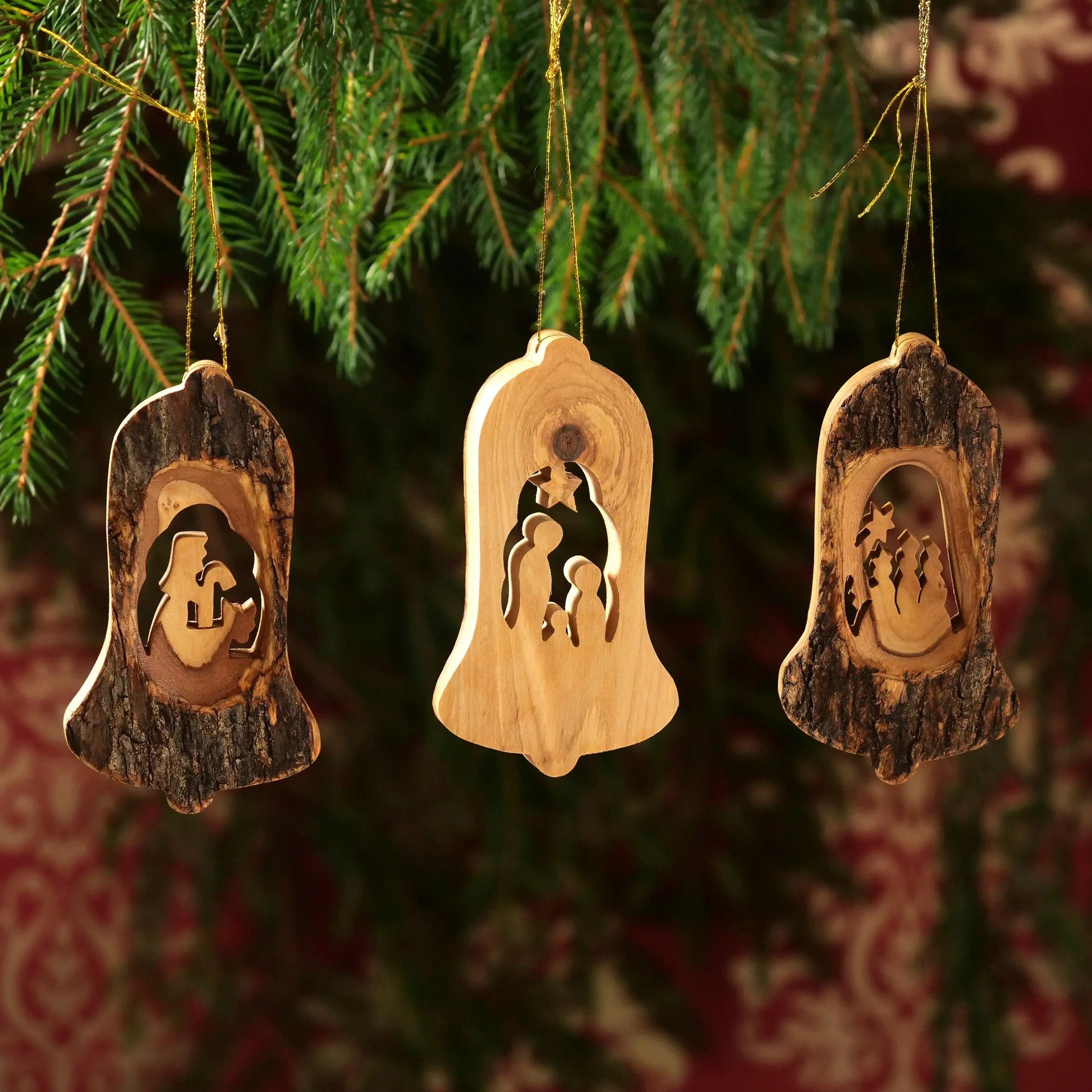 Kassis Dekoobjekt Weihnachtsdeko Baumschmuck Krippe in Glocke, handgemacht,  umweltfreundlich, aus Bethlehem, Olivenholzdeko, mit Rinde | Weihnachtskrippen