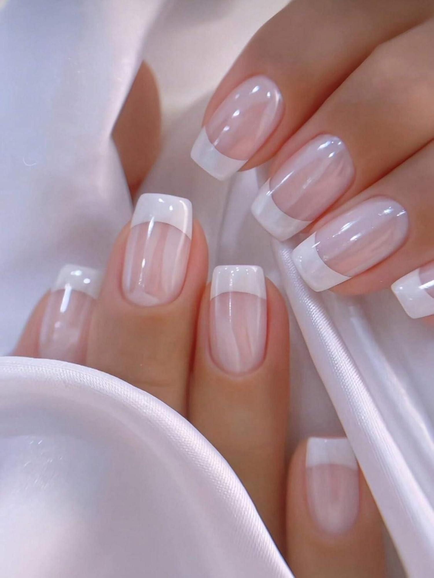 Kunstfingernägel 24 Stück Quadratische Glitzer Fake Nägel Weiß Mittelgroße French Tip