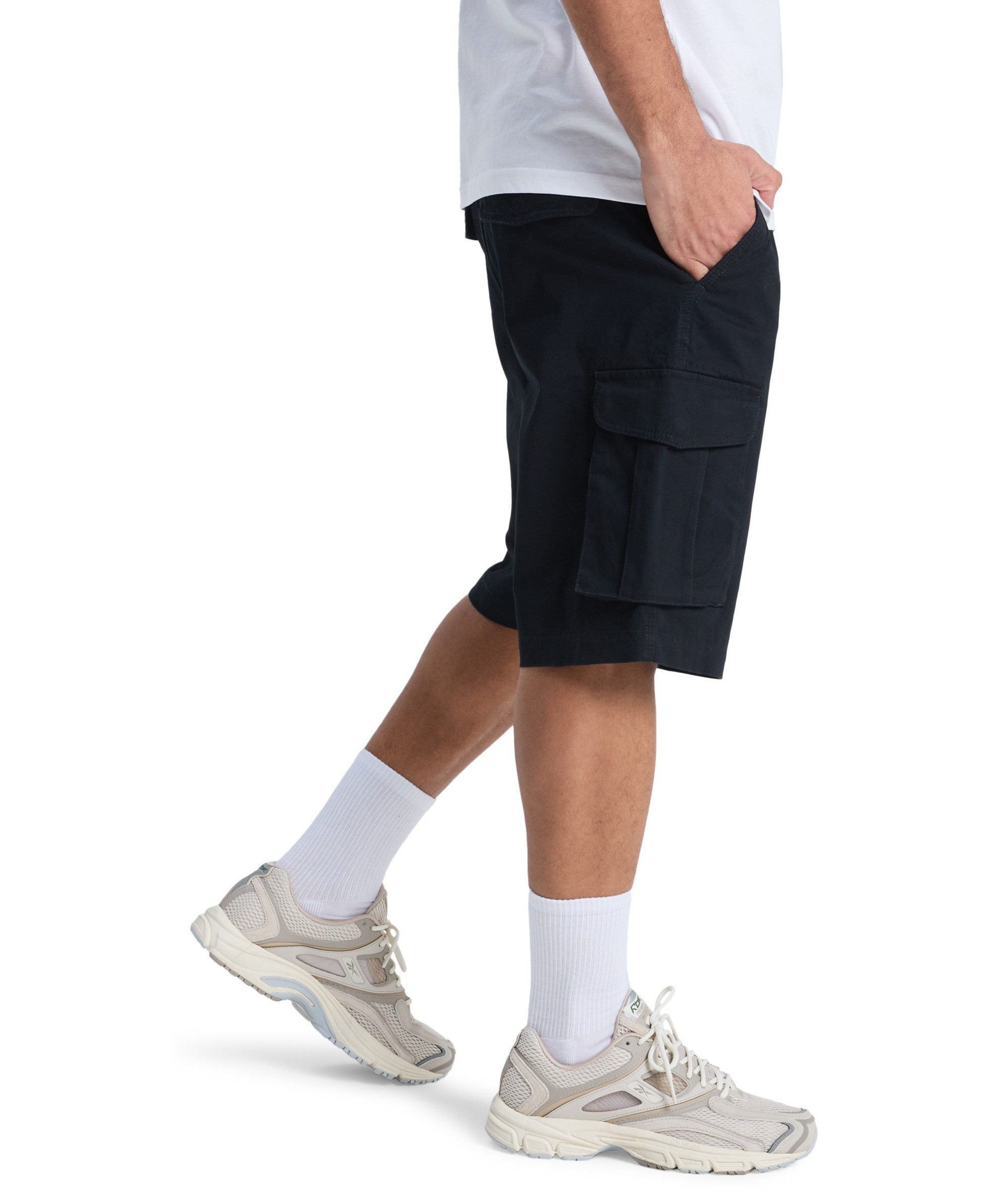 Quiksilver Cargoshorts MW CARGO SHORT mit praktischem Charakter, aus Baumwolle und Elasthan