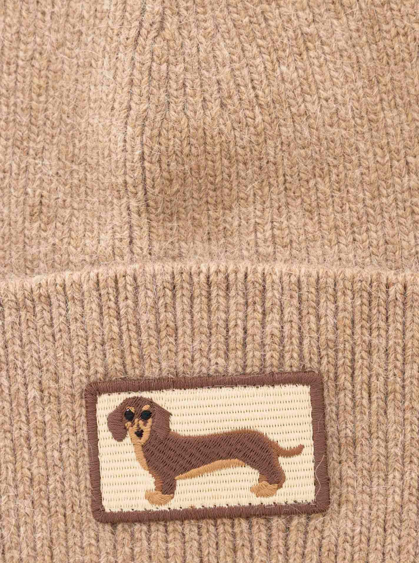 Zwillingsherz Beanie "Dog Patch" mit süßem Dackelmotiv und Wollanteil