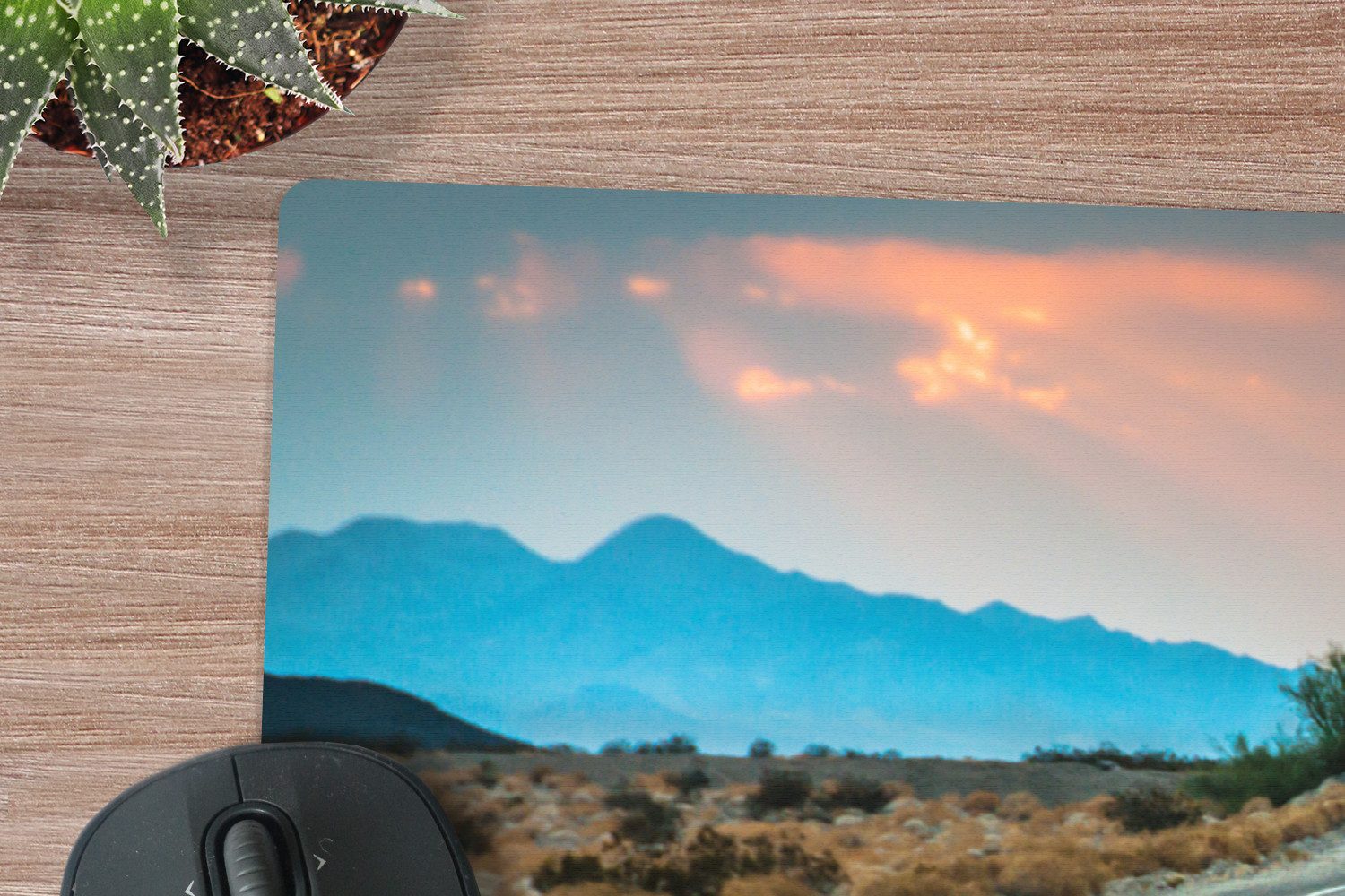 MuchoWow Mauspad Zwei Motorräder auf der Route 66 (1-St), Mousepad mit Rutschfester Unterseite, Gaming XXL, Großes, 120x60 cm