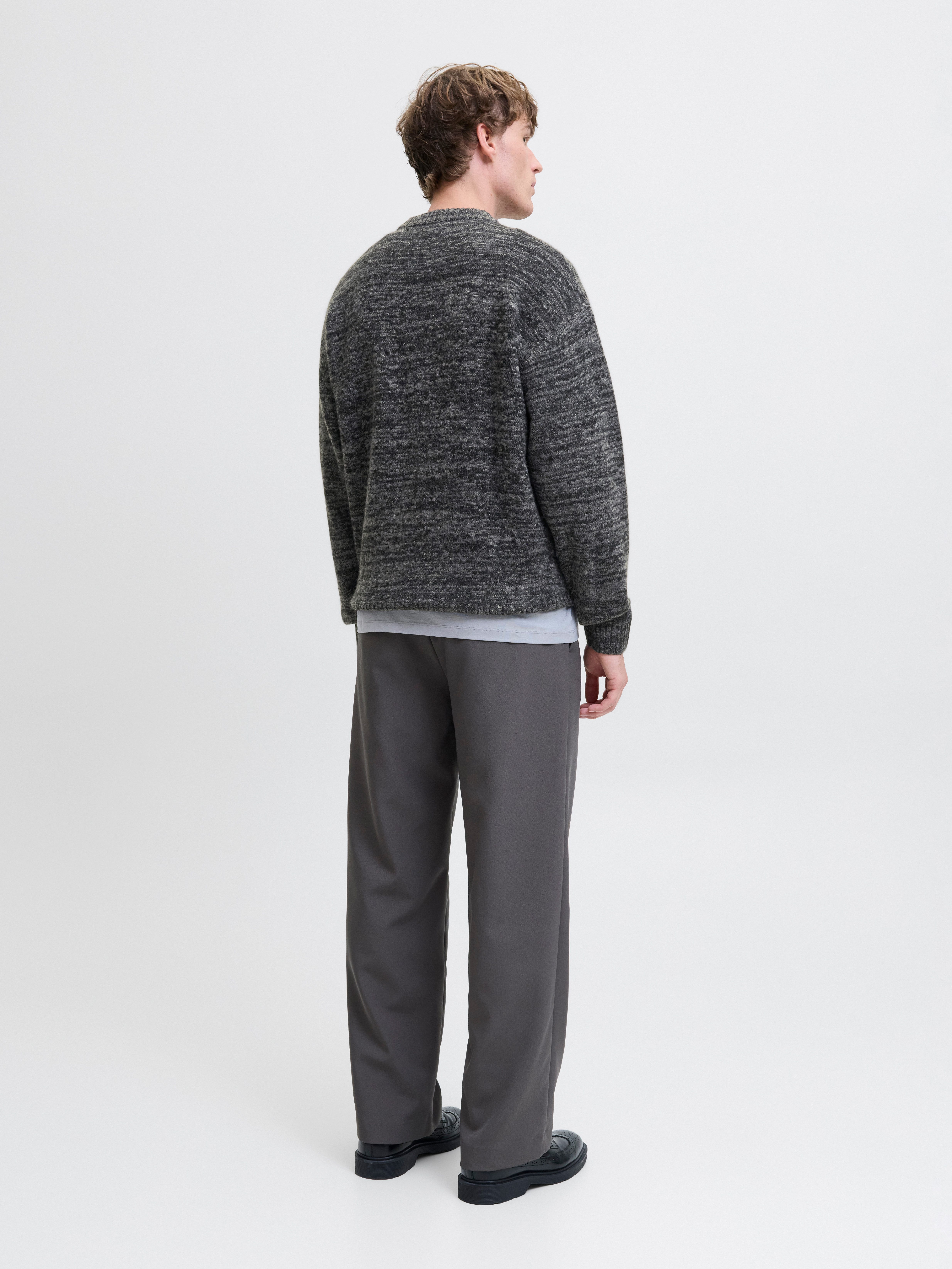 Jack & Jones Rundhalspullover JJESOHO OLLIE KNIT CREW NECK SN Materialmix, relaxed fit