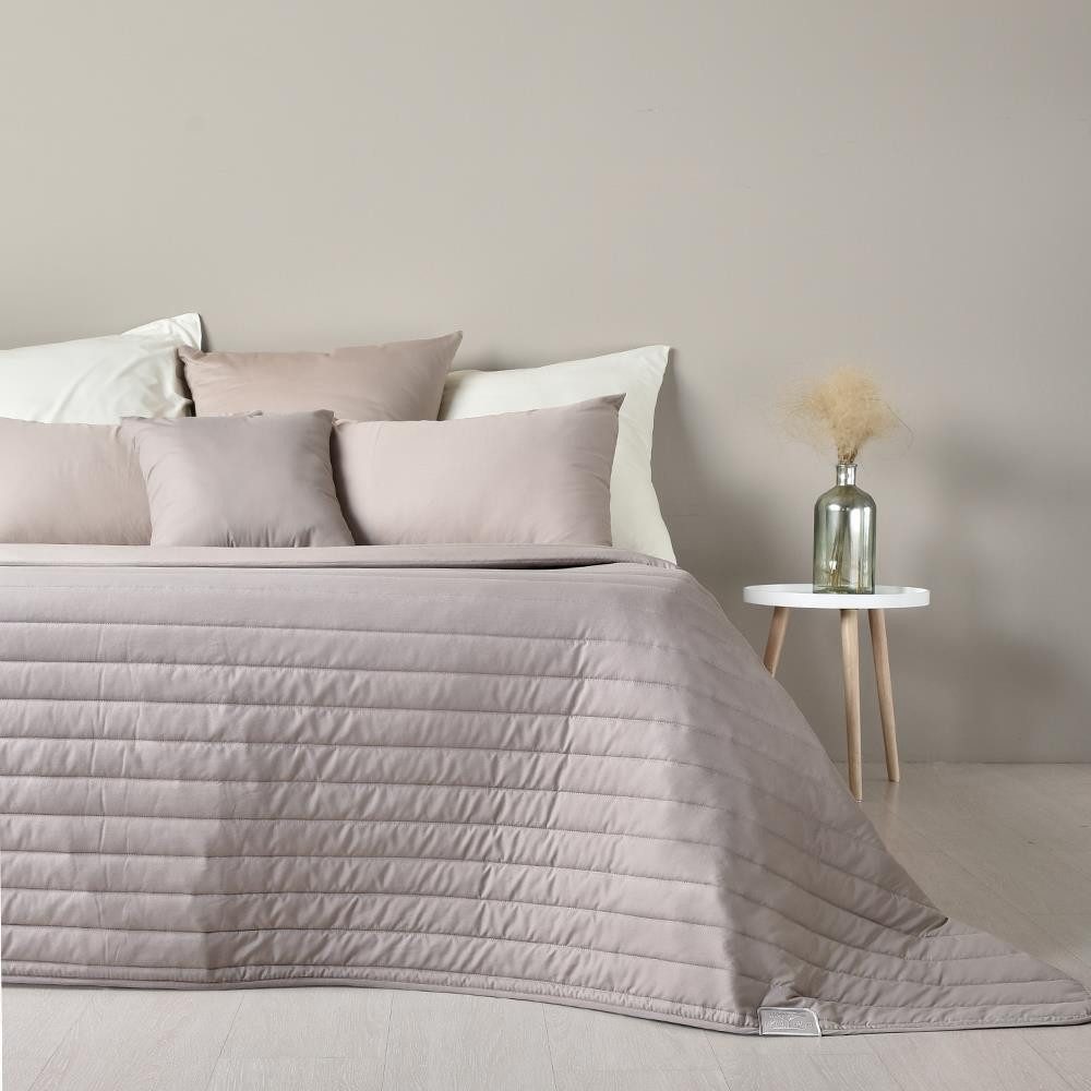 SEI Design Bettüberwurf Living Trend Taupe hell 240x220 cm, gesteppte Tagesdecke