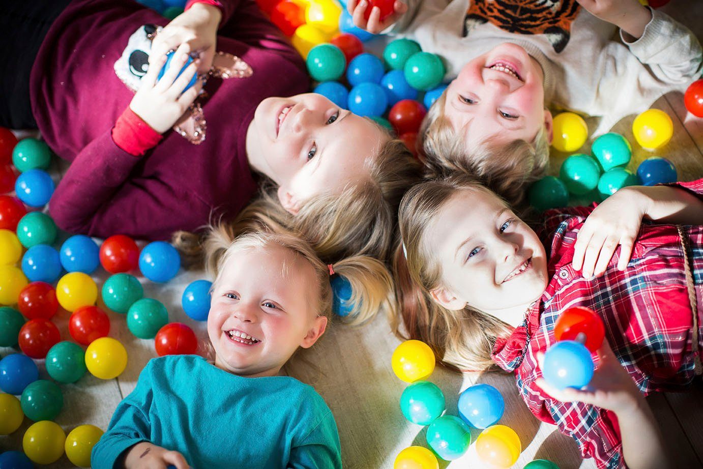 Knorrtoys® Bällebad-Bälle 300 Stück, colorful (300-St), 300 Stück