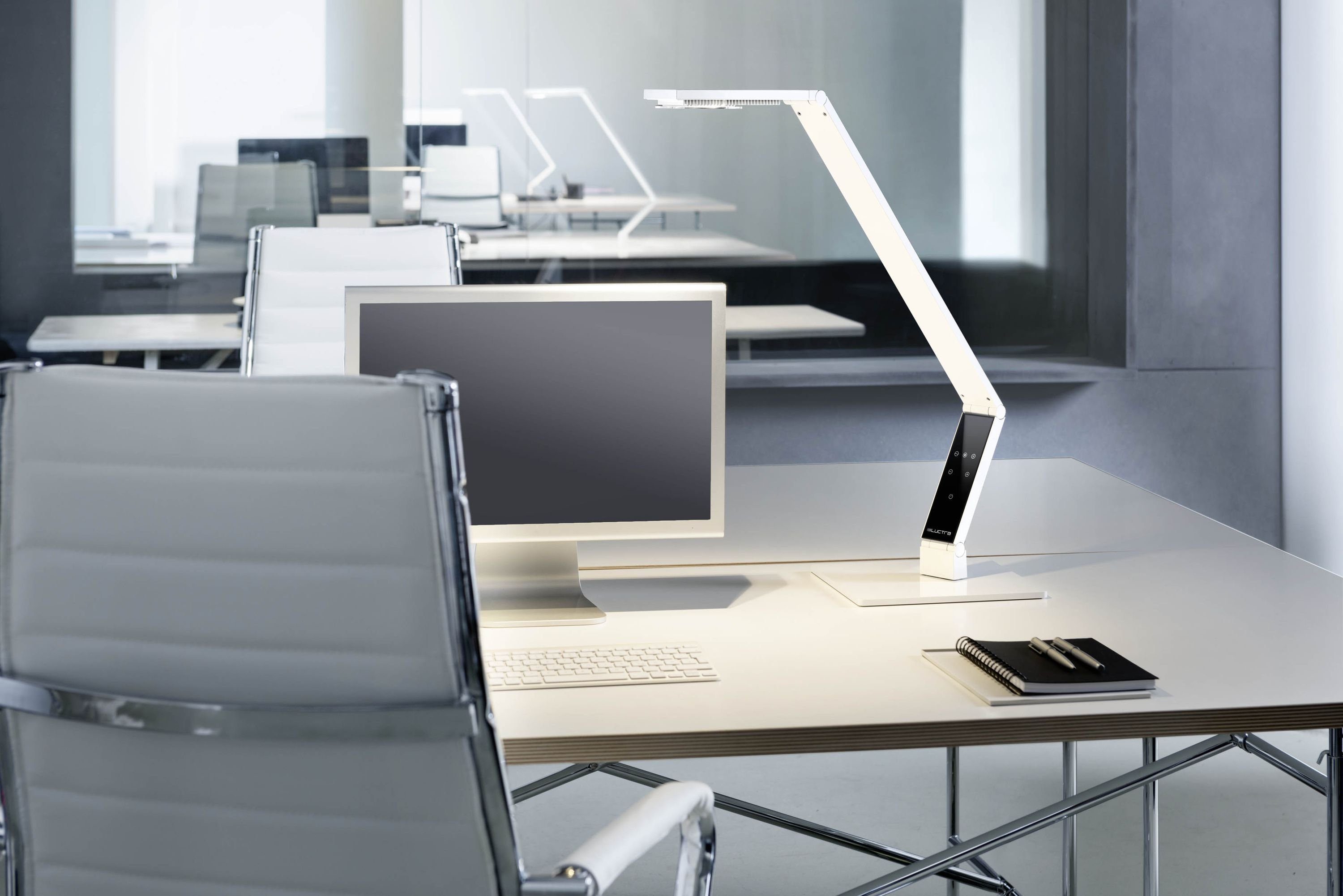 Schreibtischlampe, Linear Licht LUCTRA Base Table Tischleuchte BASE, LED LINEAR weiß biologisch wirksames TABLE