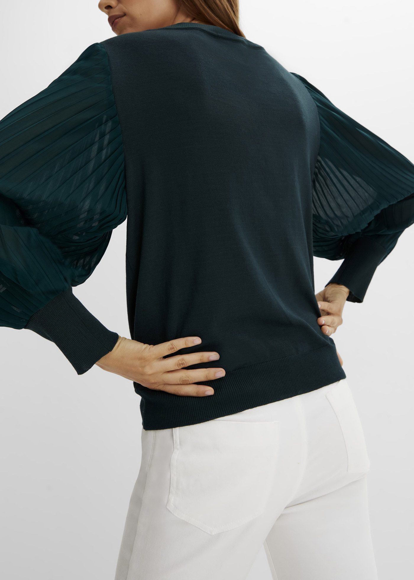 bonprix Strickpullover im tollen Viskose-Mix, mit weiten, extravaganten Plisseeärmeln, bequem