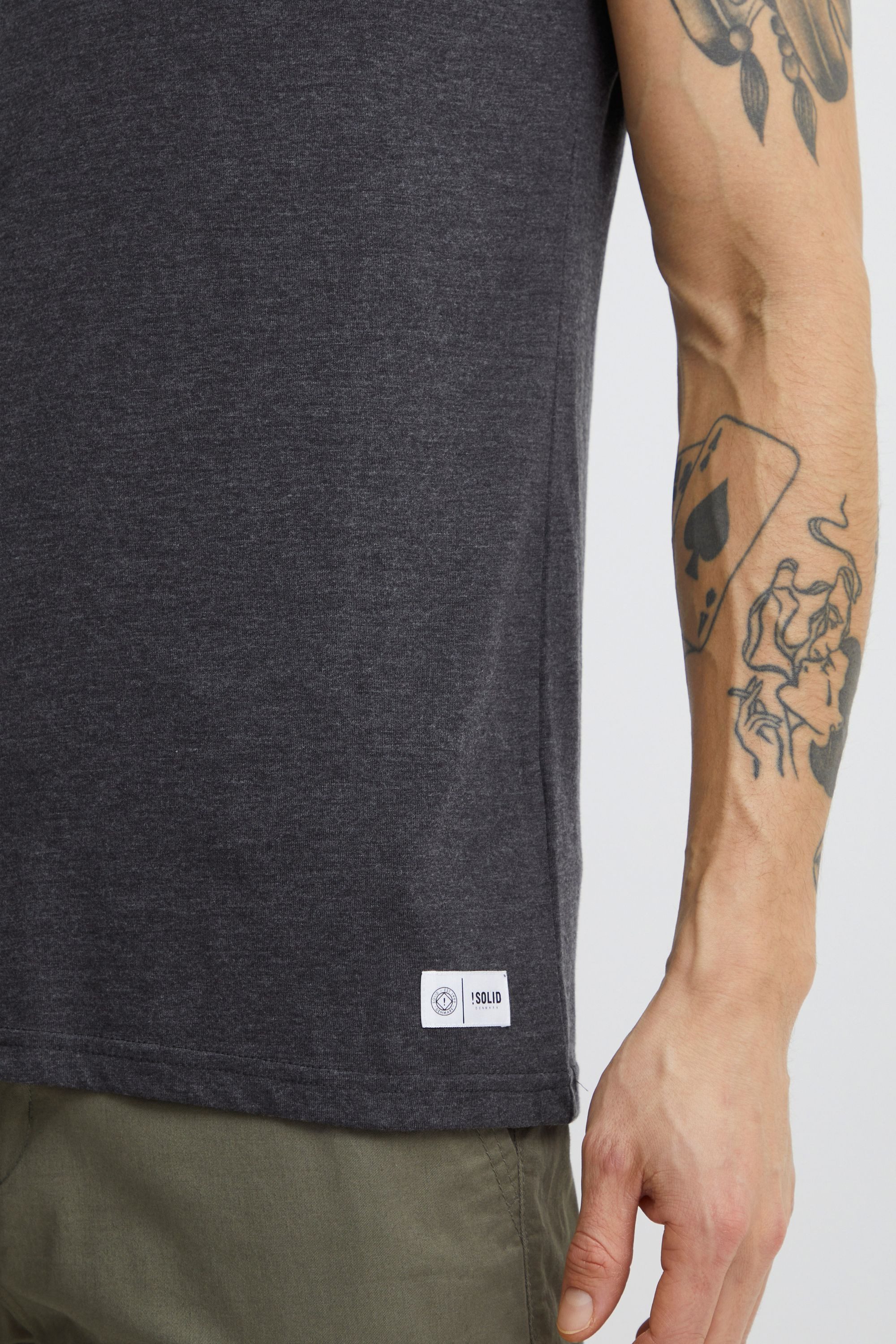 !Solid Rundhalsshirt SDManoldo T-Shirt mit farblich abgesetztem Kragen und Ärmelsaum