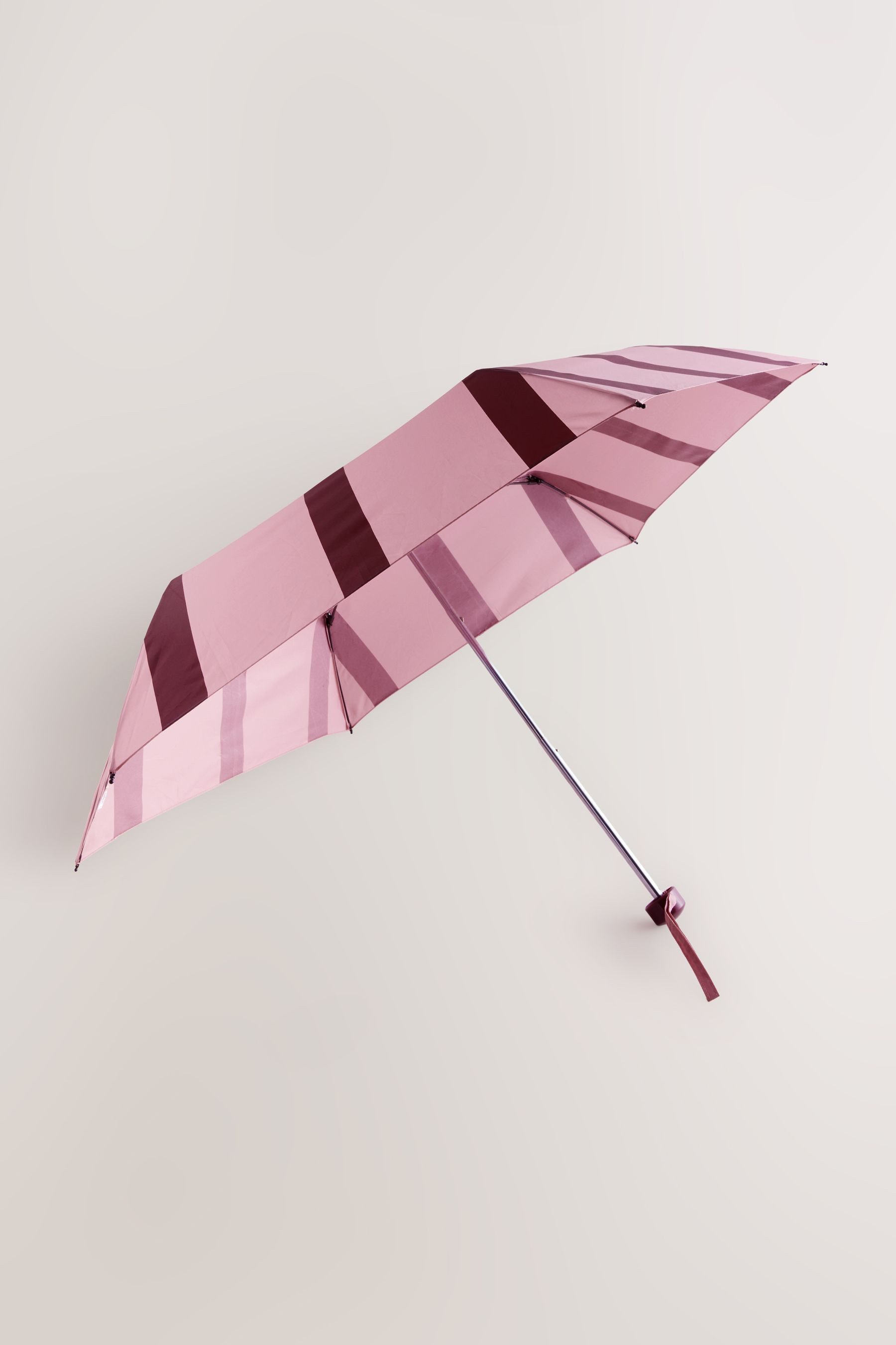 Next Taschenregenschirm Bedruckter Regenschirm günstig online kaufen