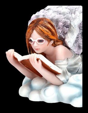 Figuren Shop GmbH Fantasy-Figur Engel Figur - Anja liest Buch auf Wolke - Fantasy Dekofigur Dekoration