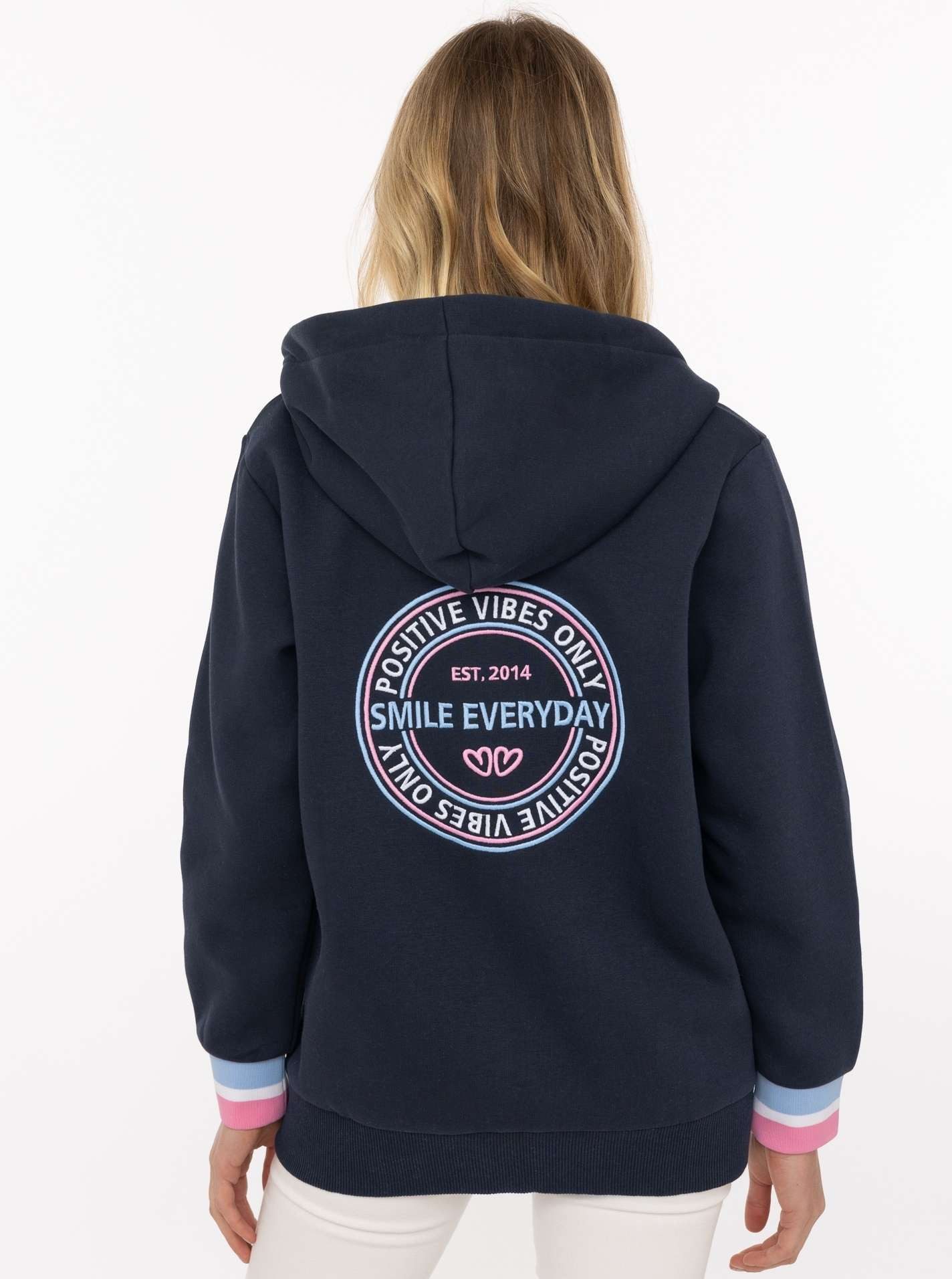 Zwillingsherz Kapuzensweatjacke "Smile Everyday ZH" Kapuze, Taschen, Langarm, Stickerei, Reißverschluss