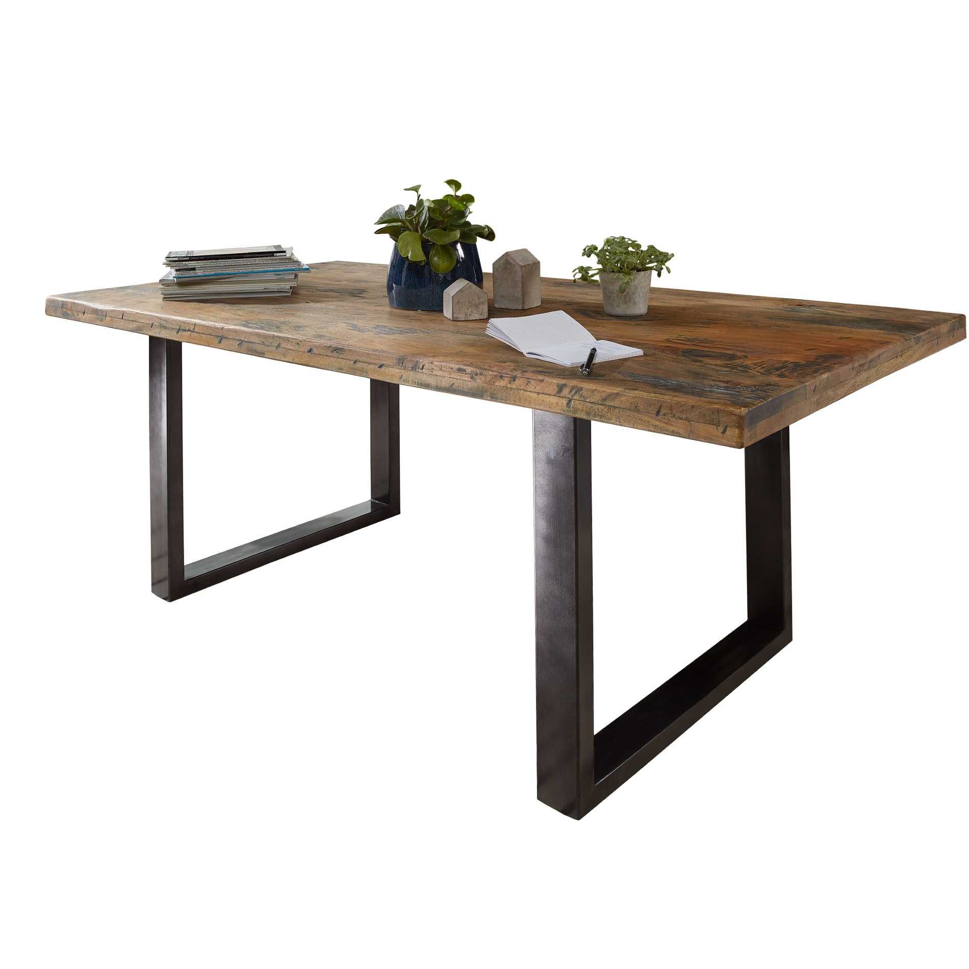 Liadomo Esstisch Garbi (mit Tischplatte aus massivem Mangoholz, gewachst und lackiert), Kufengestell in U-Form aus Eisen, drei Größen