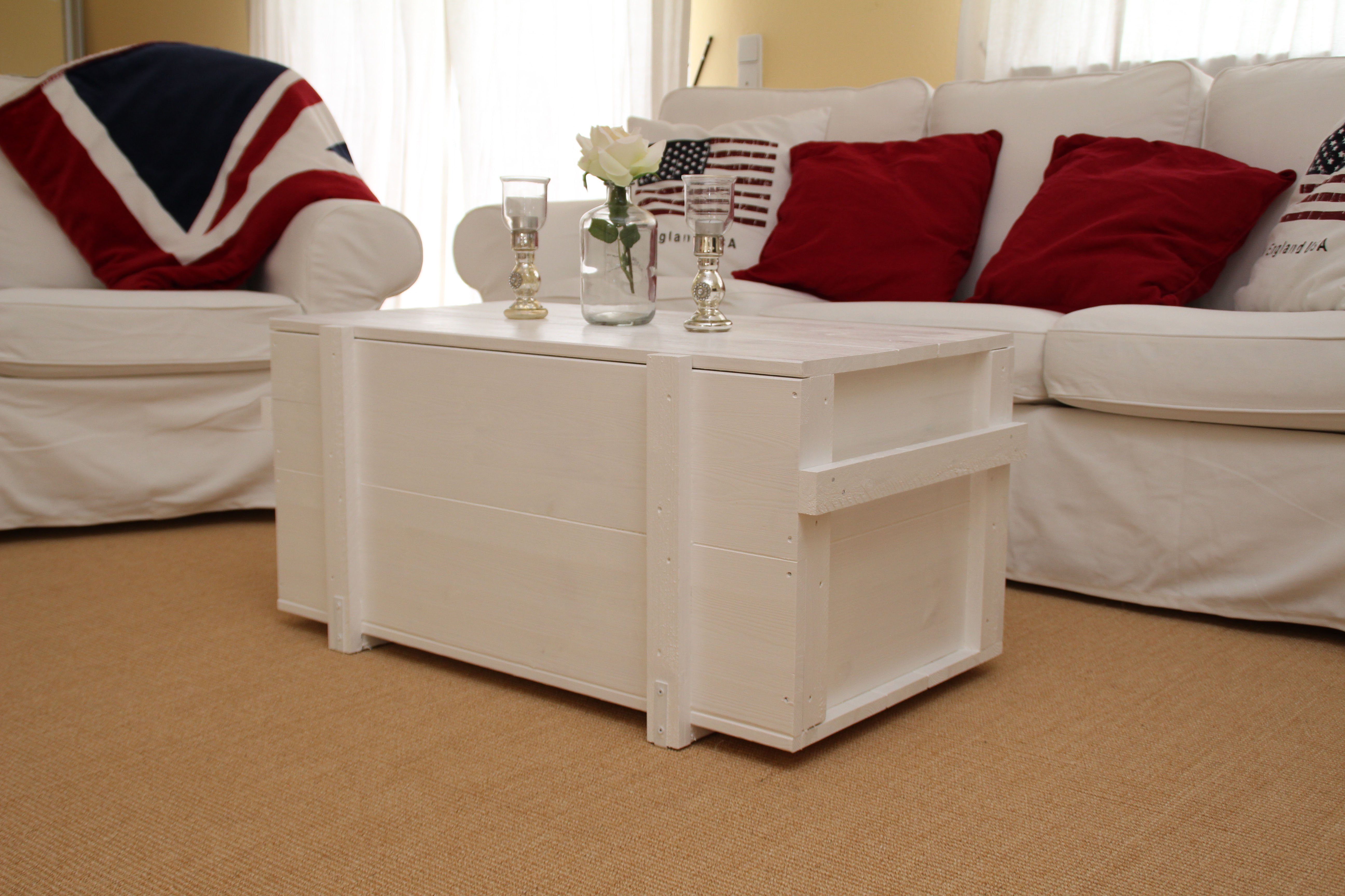 Uncle Joe´s Truhentisch, in tollem Vintage-Look