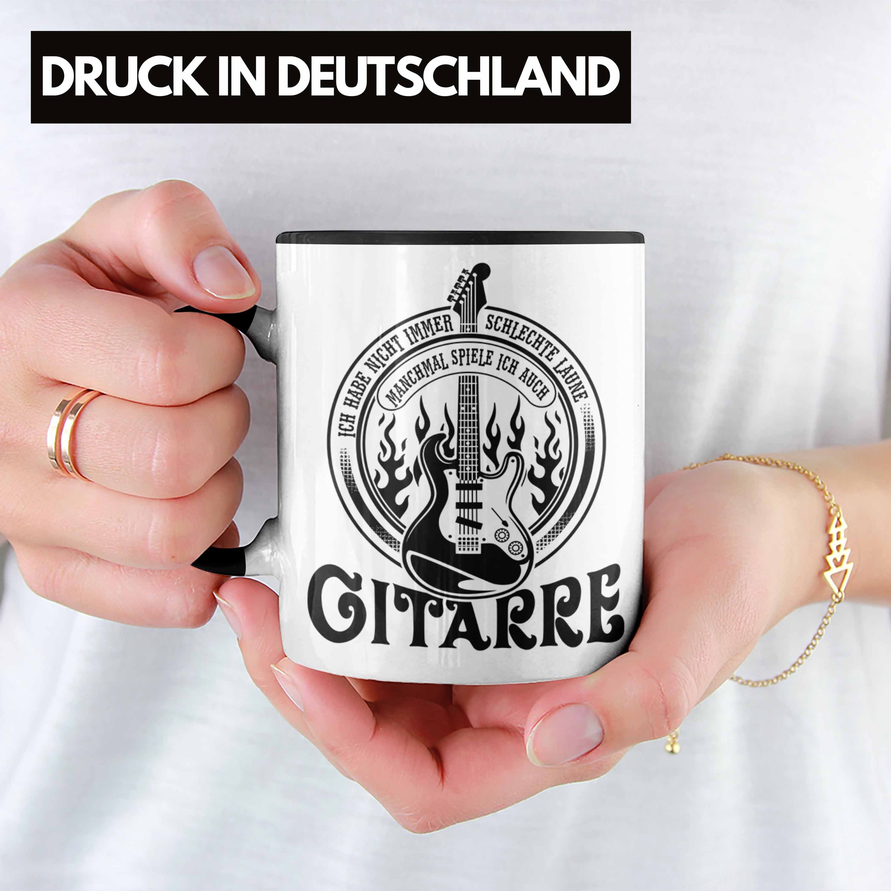 Trendation Tasse Schwarz Gitarrenspieler Tasse Geschenk Geschenkidee Gitarre Spruch Kaffee-Bech