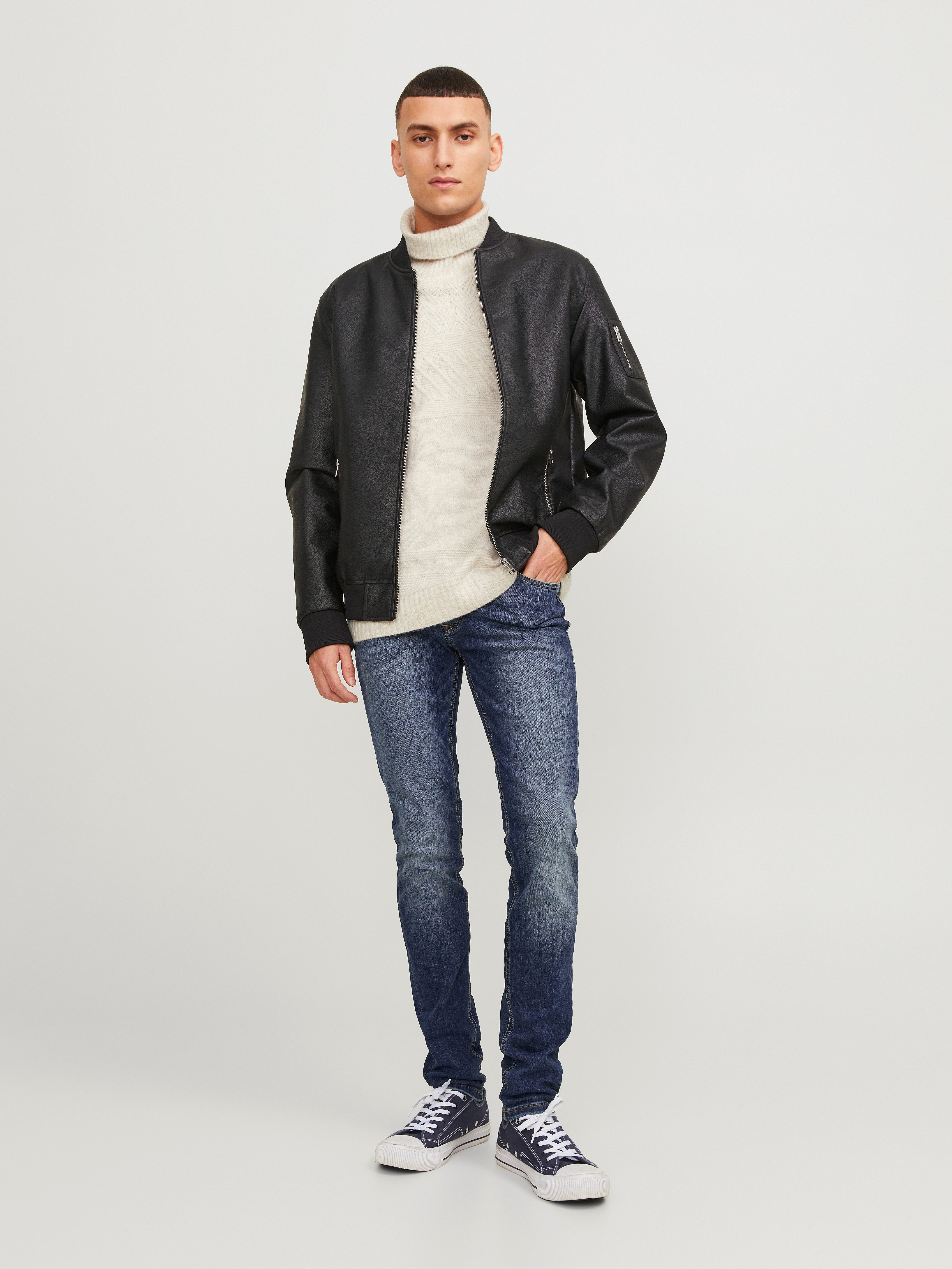Jack & Jones Skinny-fit-Jeans JJILIAM Skinny Jeans mit Used-Waschung für schlanke Silhouette Abriebeffekte, modisch, skinny fit, Baumwollmischung