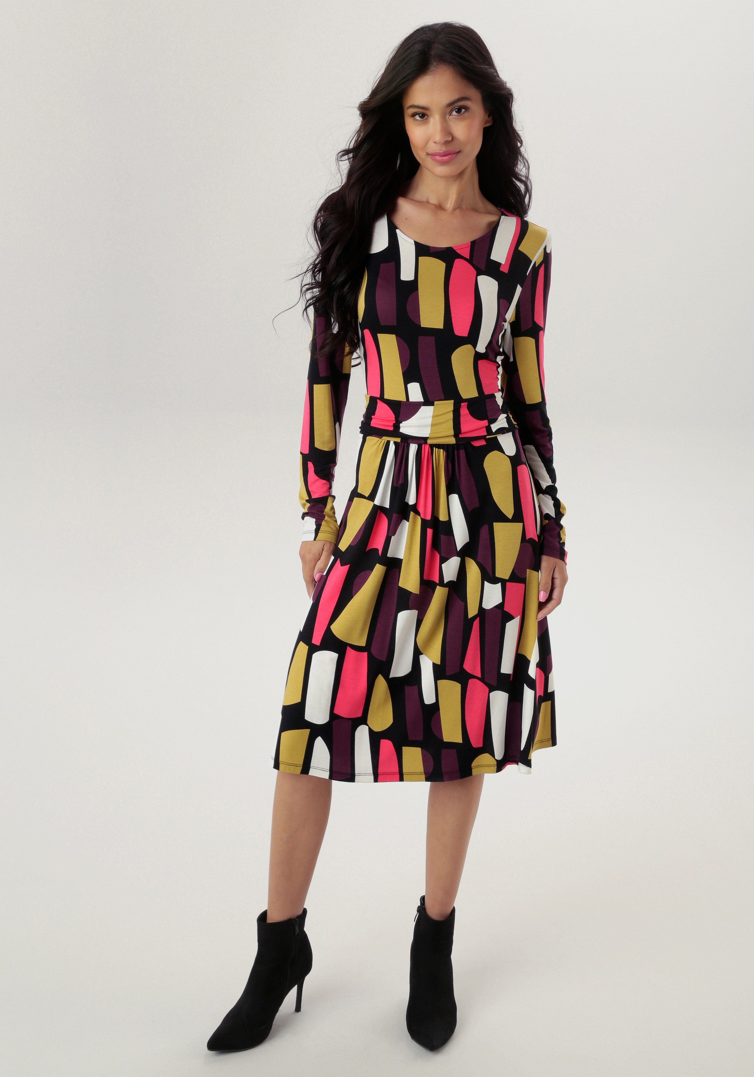 Aniston SELECTED Jerseykleid mit modernen, grafischen Allover-Print günstig online kaufen