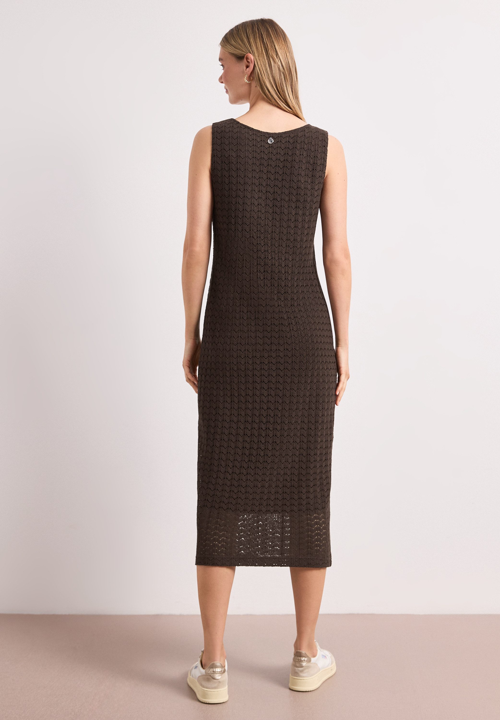 STREET ONE Midikleid mit V-Neck aus Spitze