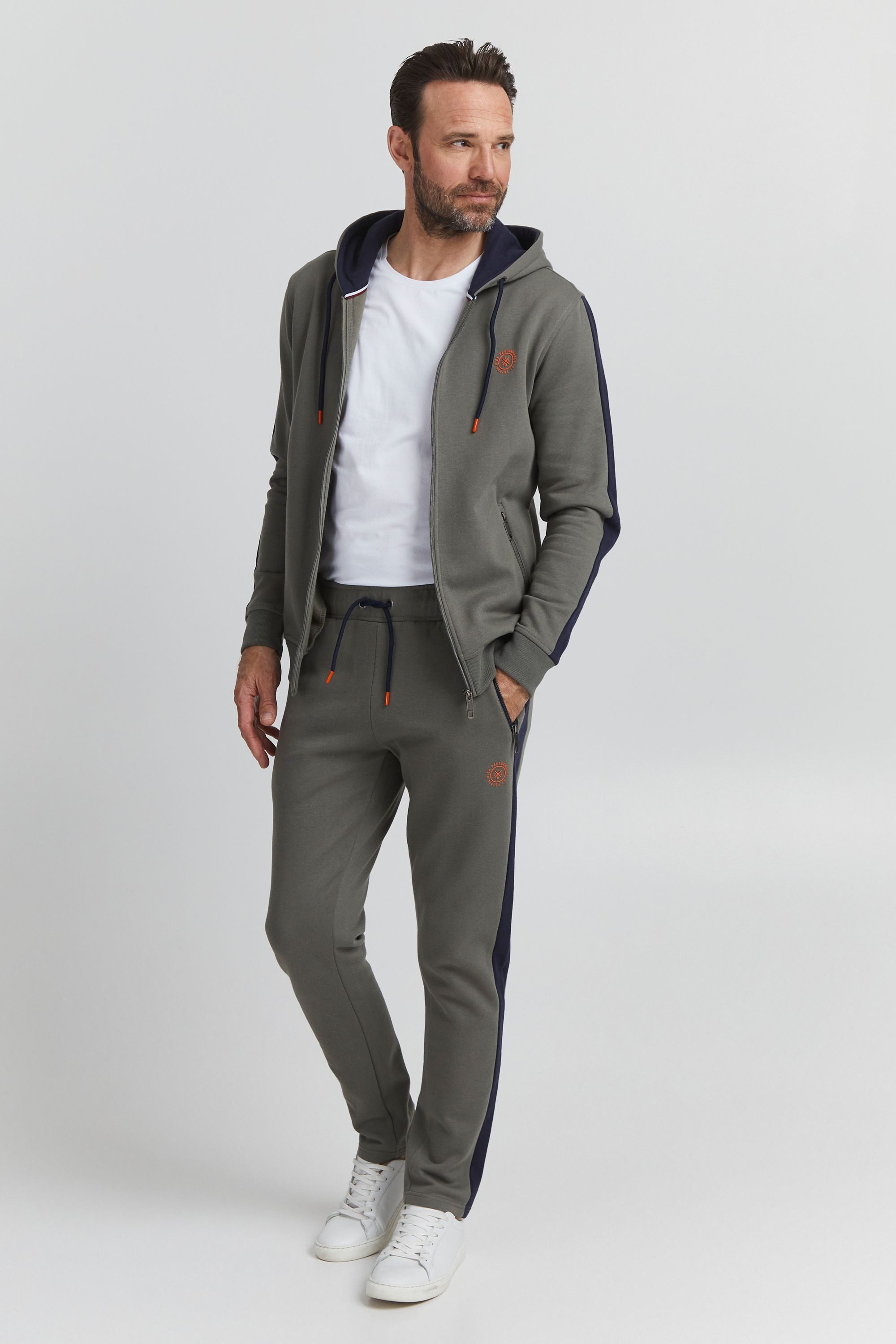 FQ1924 Kapuzensweatjacke FQFenro Modischer Pullover günstig online kaufen