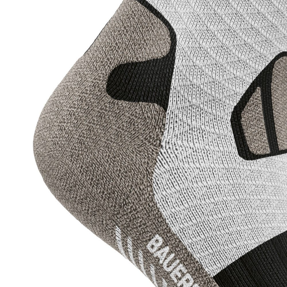 Bauerfeind Kompressionsstrümpfe Trail Run Compression Socks mit Kompression, wärmende Wirkung, elastische Passform