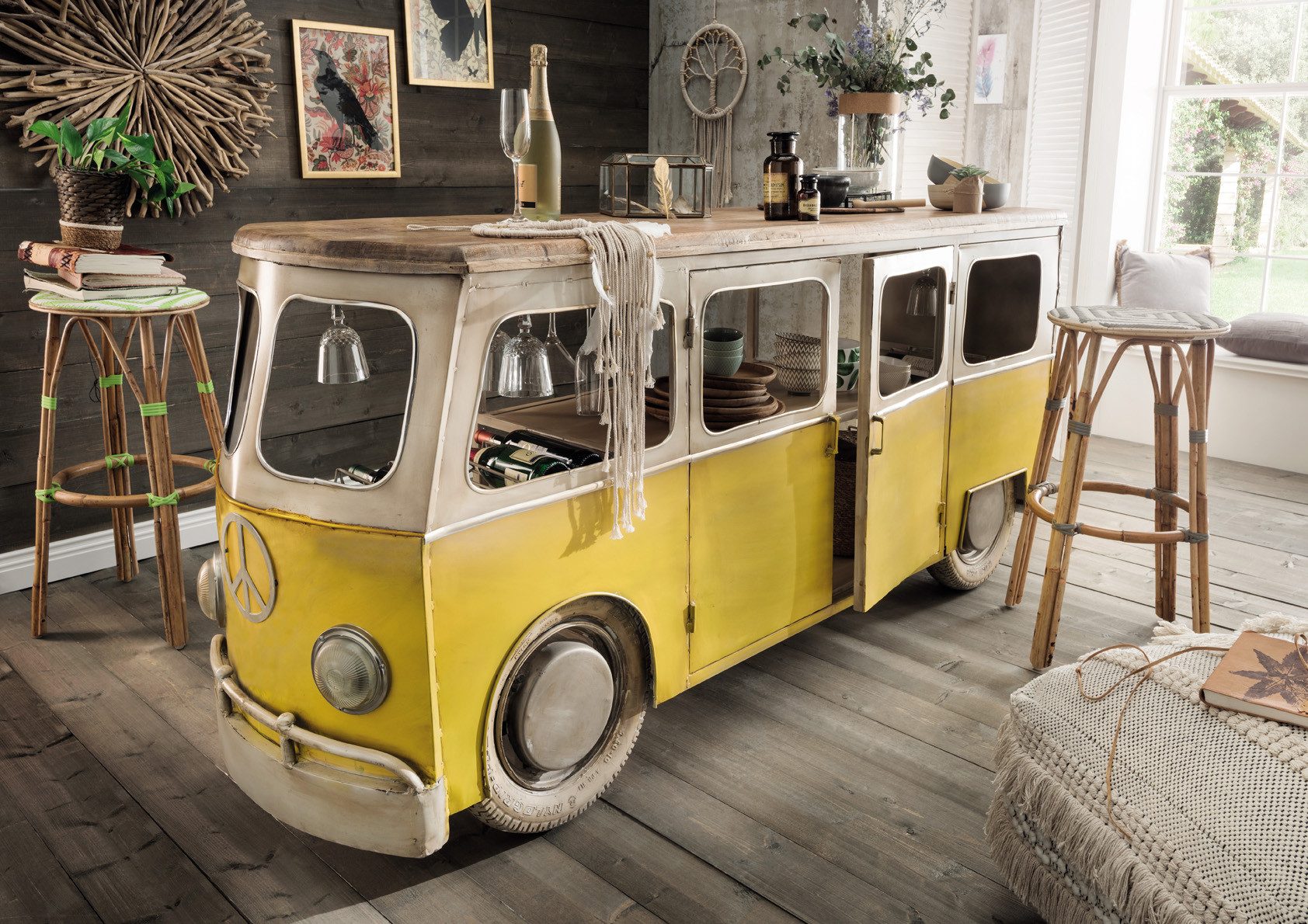 Barschrank Bus