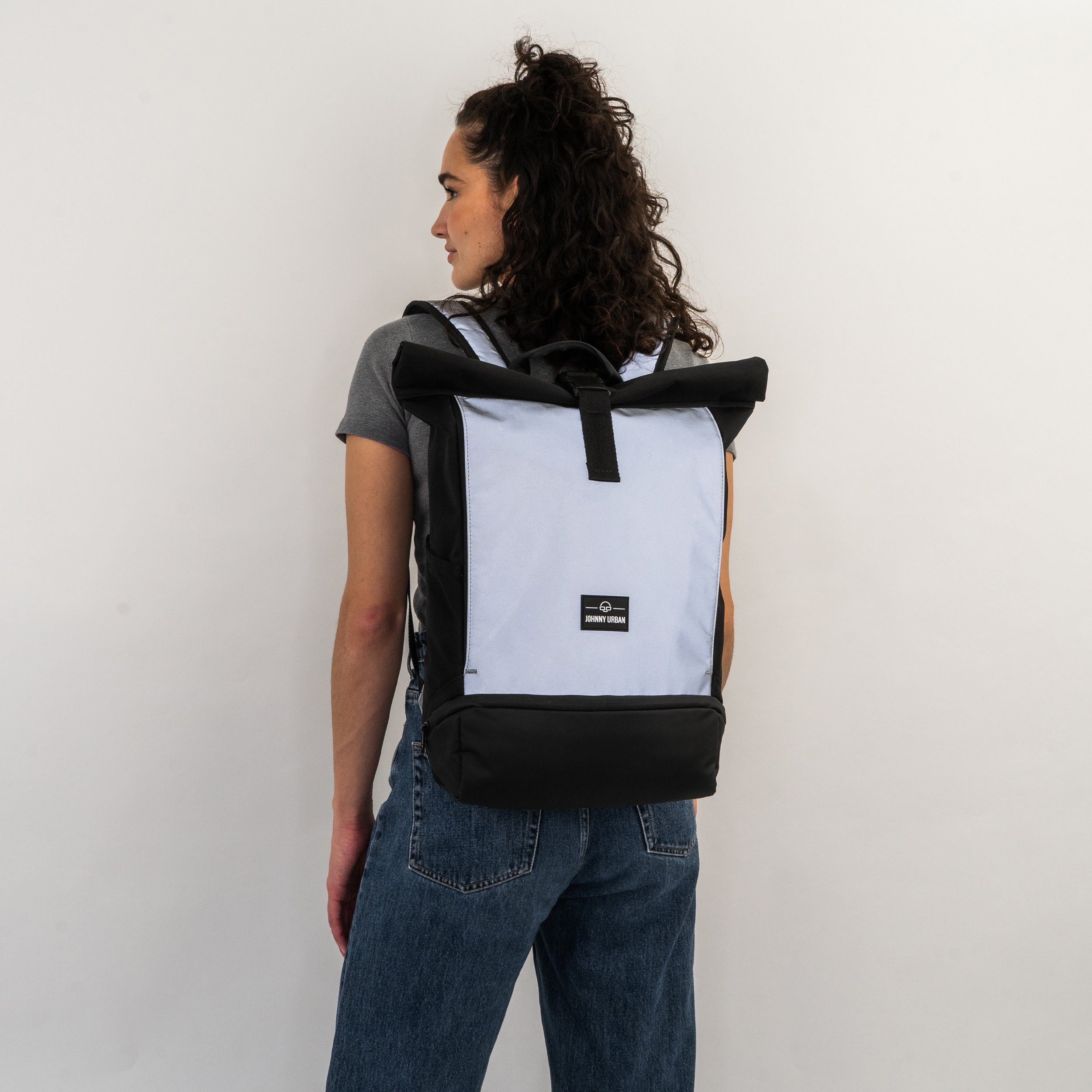 Johnny Urban Cityrucksack Allen Medium Rolltop Damen Herren mit Laptop Fach, Wasserabweisend