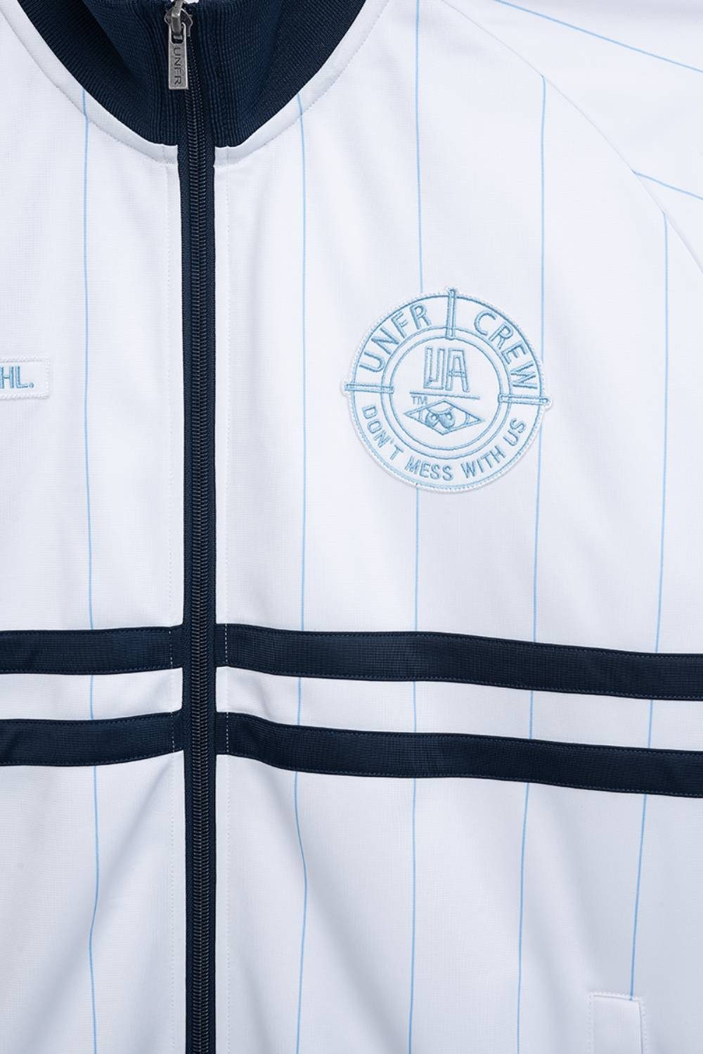 Unfair Athletics Trainingsjacke Jacke Unfair DMWU Pinstripes white/navy