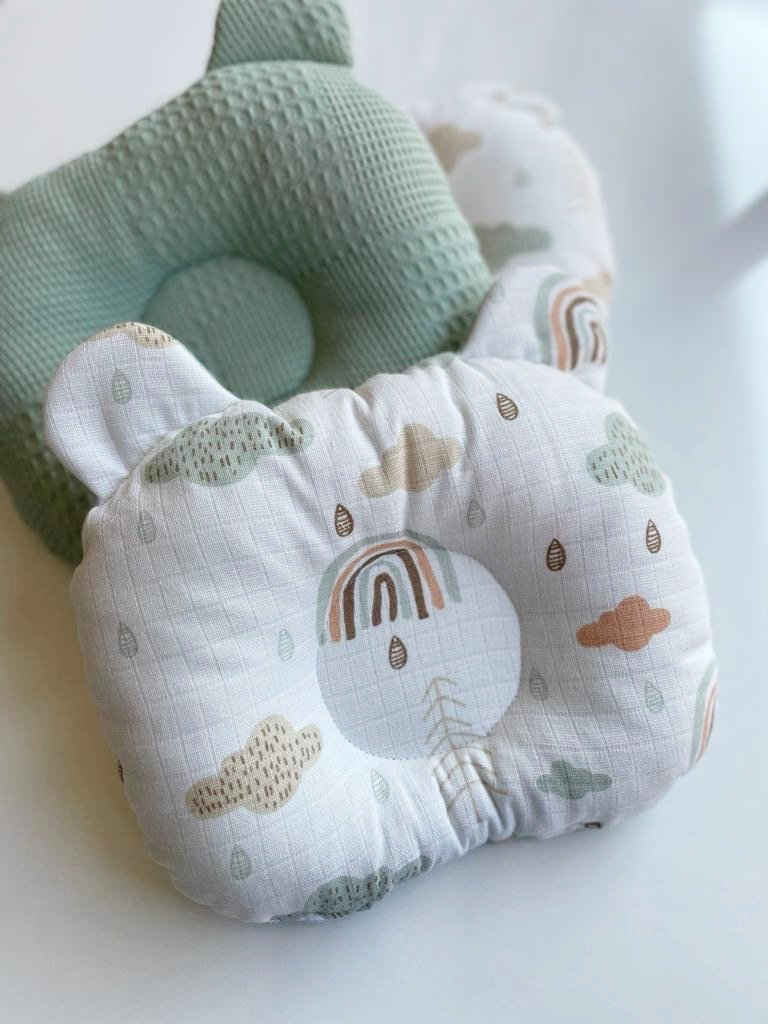 Baby Fancyroom Babykissen Ergonomisches Babykissen mit Kopfmulde gegen Plattkopf, beidseitig, 100% Baumwollstoffe