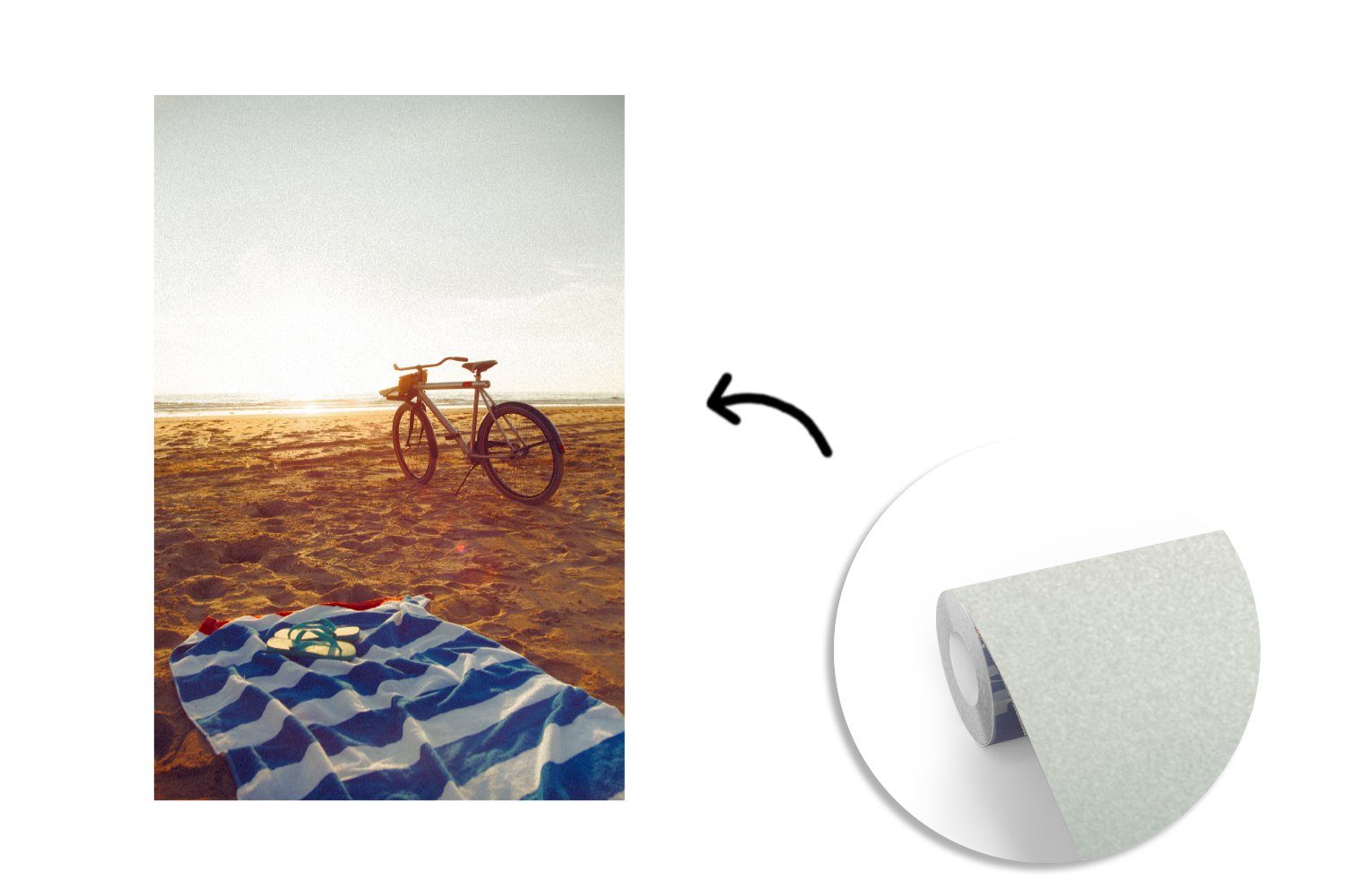 Wandtapete Fototapete Handtuch, für Fahrrad Matt, Wohnzimmer, - Tapete - St), Montagefertig (3 Strand bedruckt, MuchoWow Vinyl