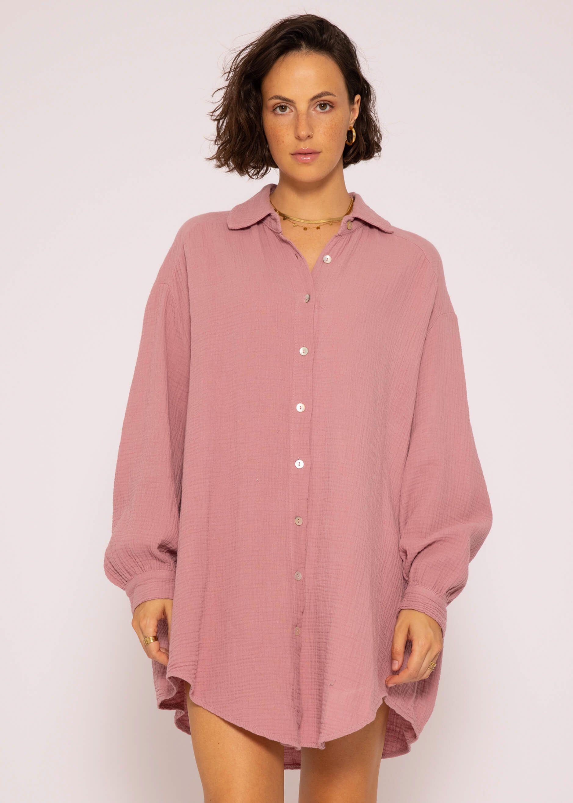 SASSYCLASSY Longbluse Oversize Musselin Bluse Damen Langarm Hemdbluse lang aus Baumwolle mit V-Ausschnitt, One Size (Gr. 36-48) Altrosa