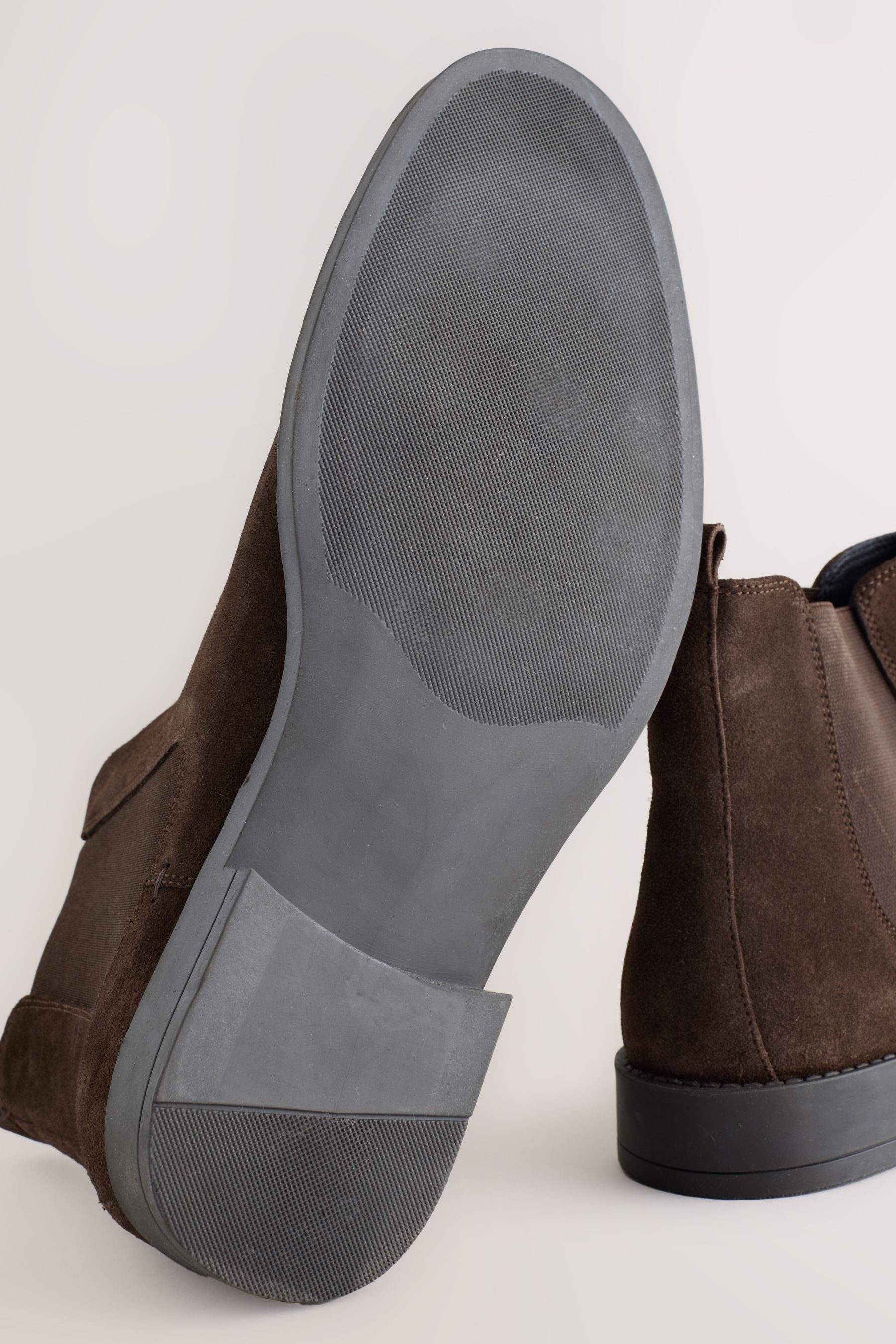 Next Eleganter Chelsea-Stiefel aus Veloursleder Chelseaboots (1-tlg)