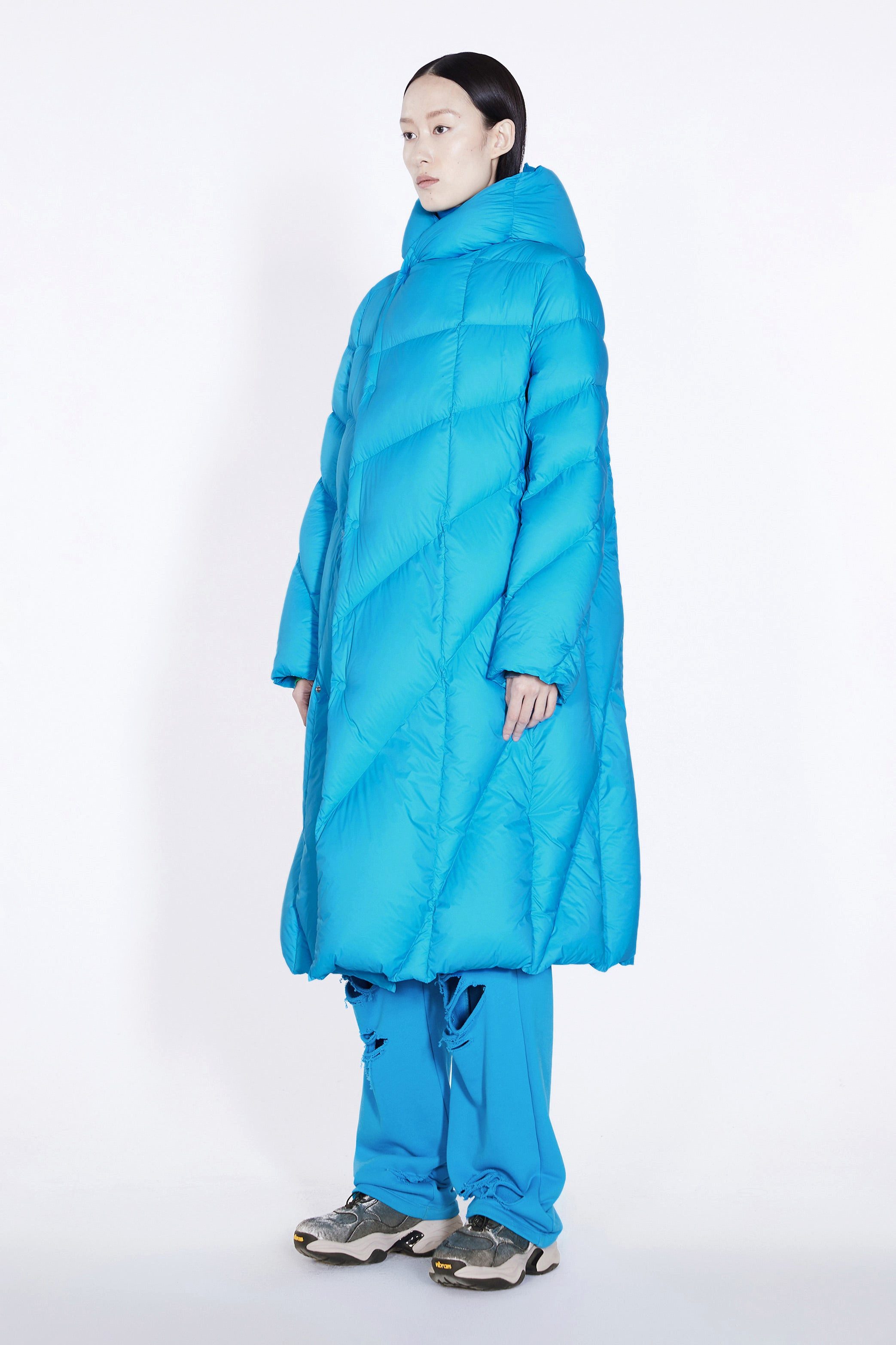 JNBY Daunenmantel JNBY Daunenmantel Damen - Langer Steppmantel mit Kapuze, ultraleicht &